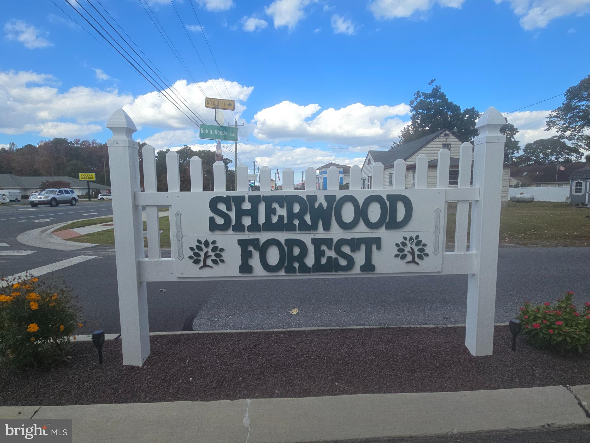 SHERWOOD FOREST - Residential