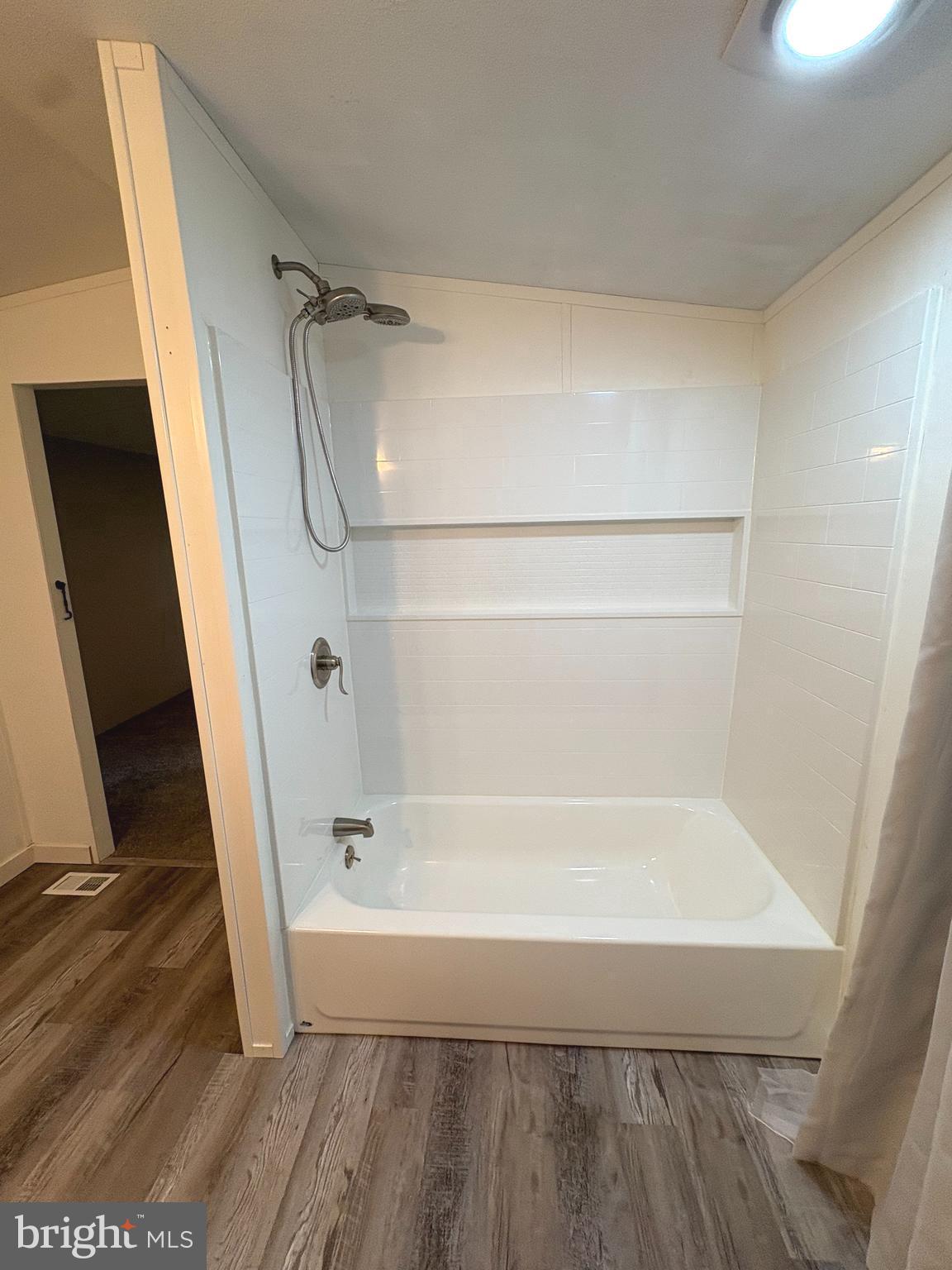 SHERWOOD FOREST - Residential