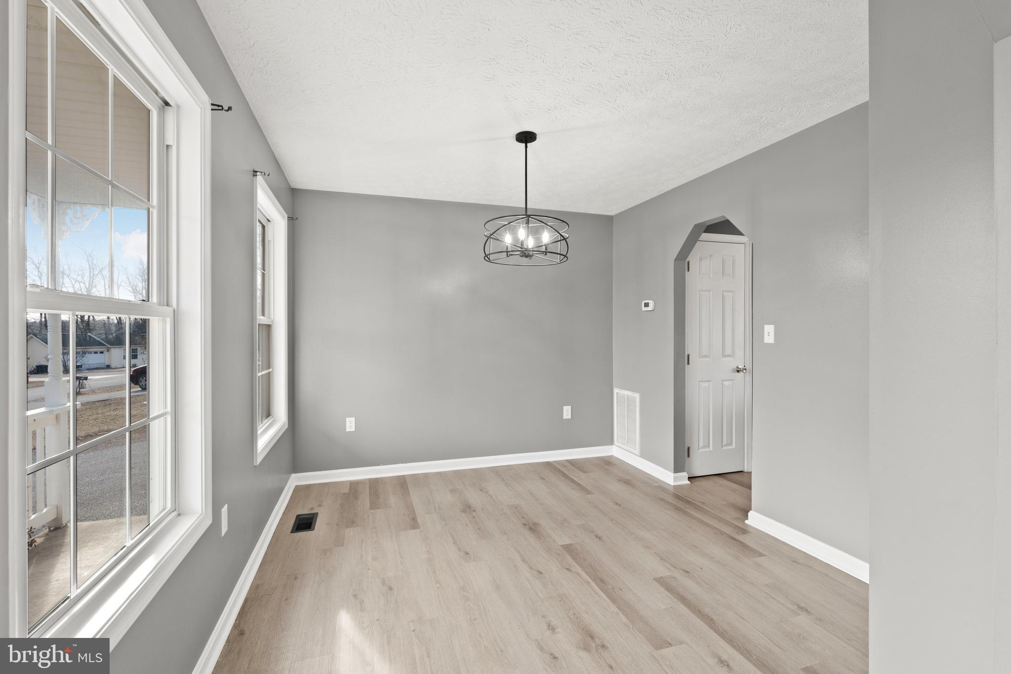 DOUGLAS OAKS - Residential