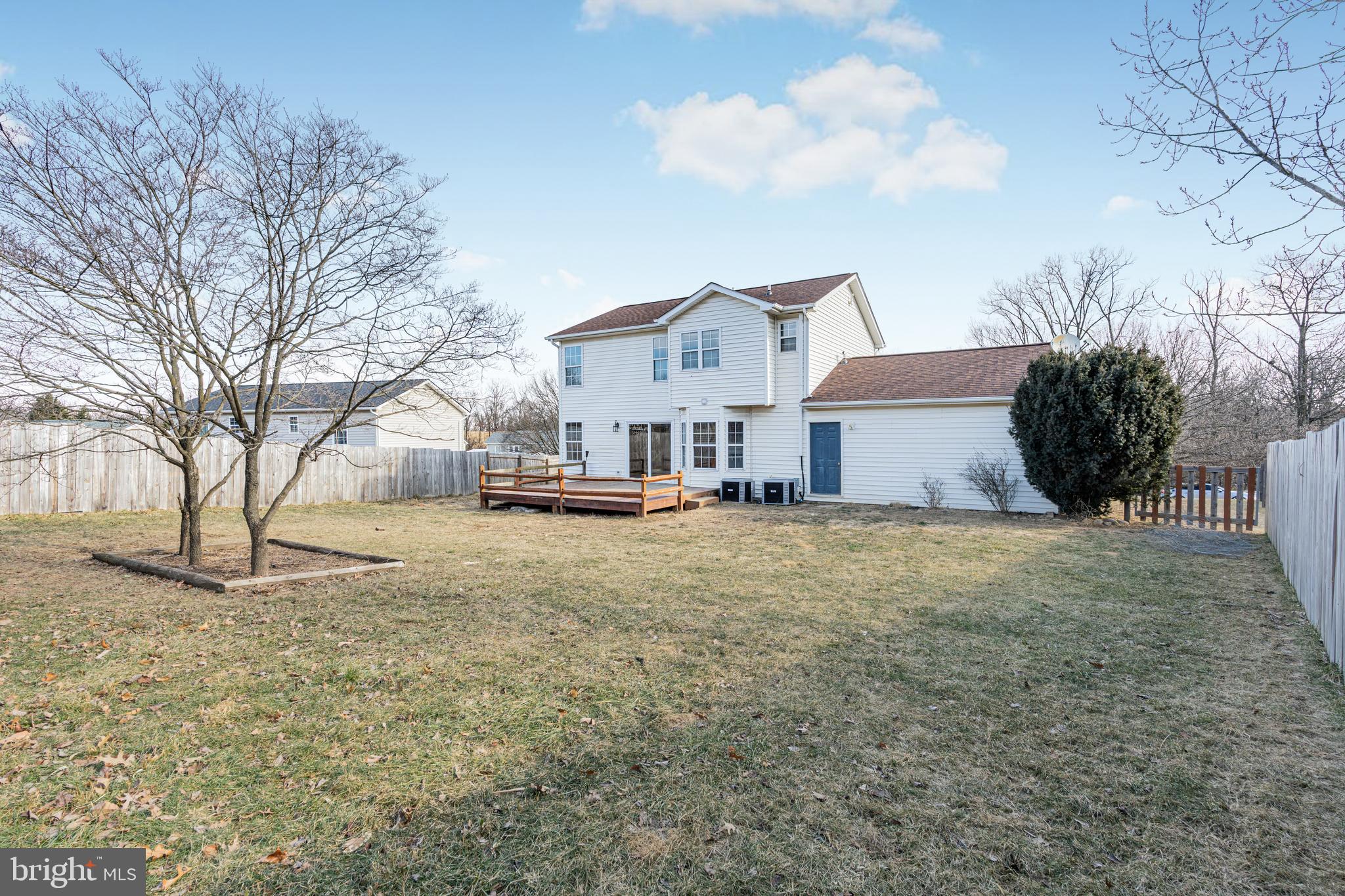 DOUGLAS OAKS - Residential