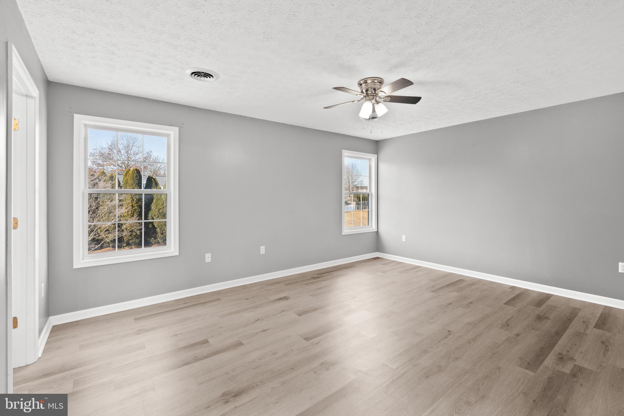 DOUGLAS OAKS - Residential