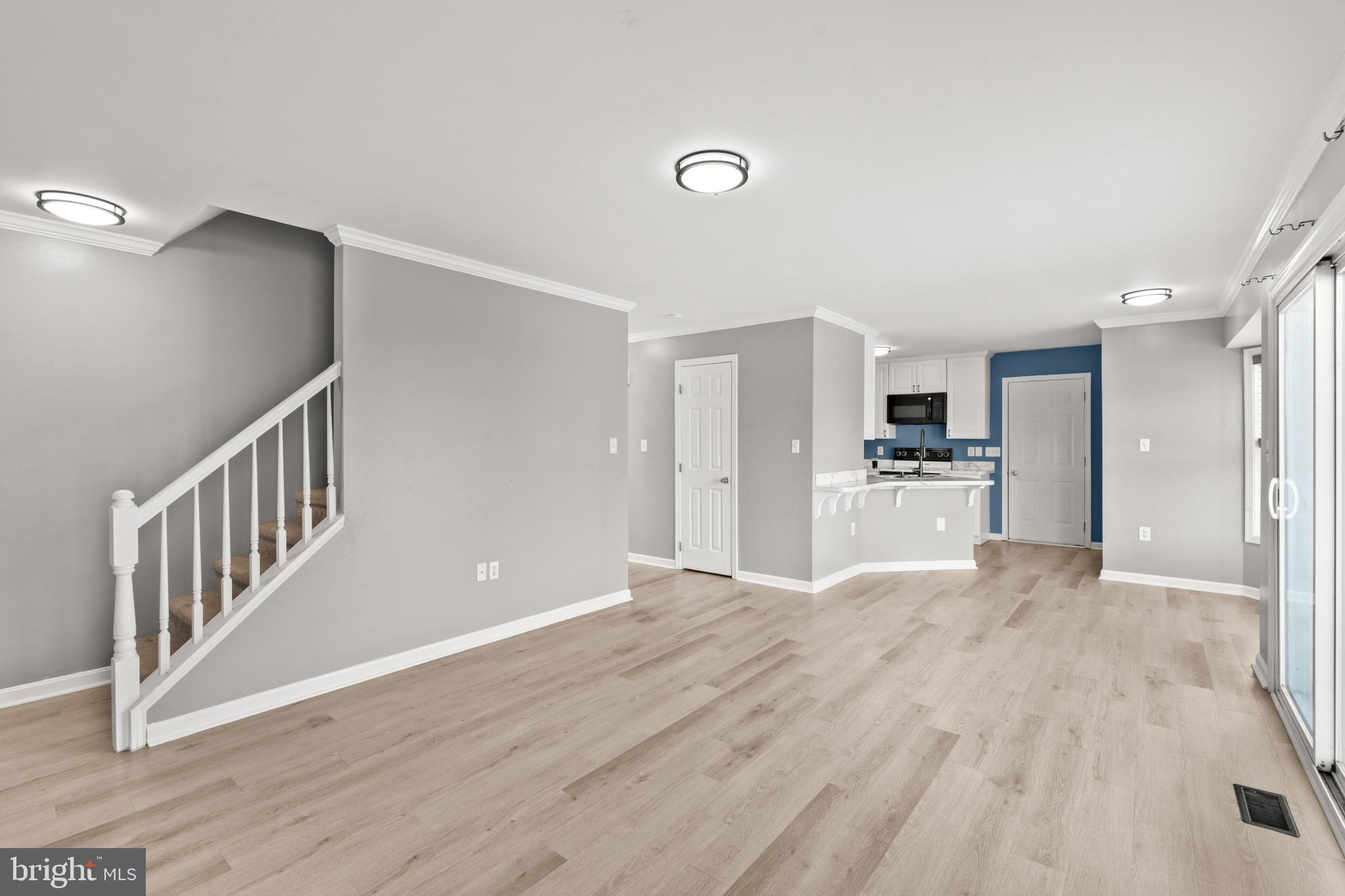 DOUGLAS OAKS - Residential