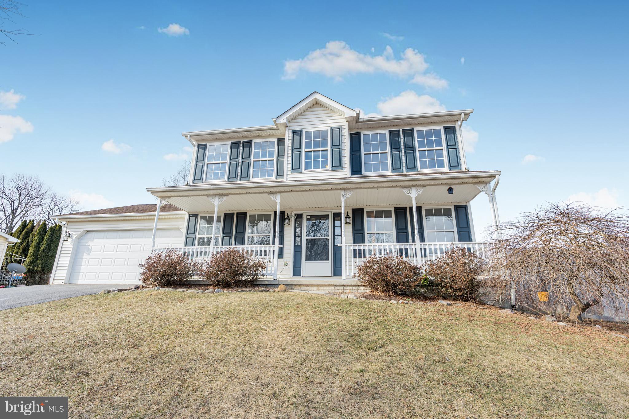 DOUGLAS OAKS - Residential