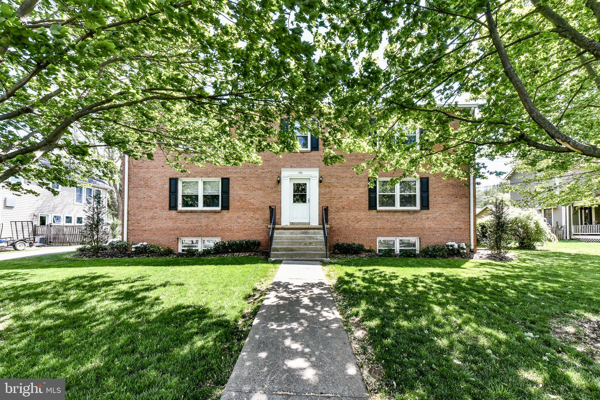 TOWN OF PURCELLVILLE - Residential Lease