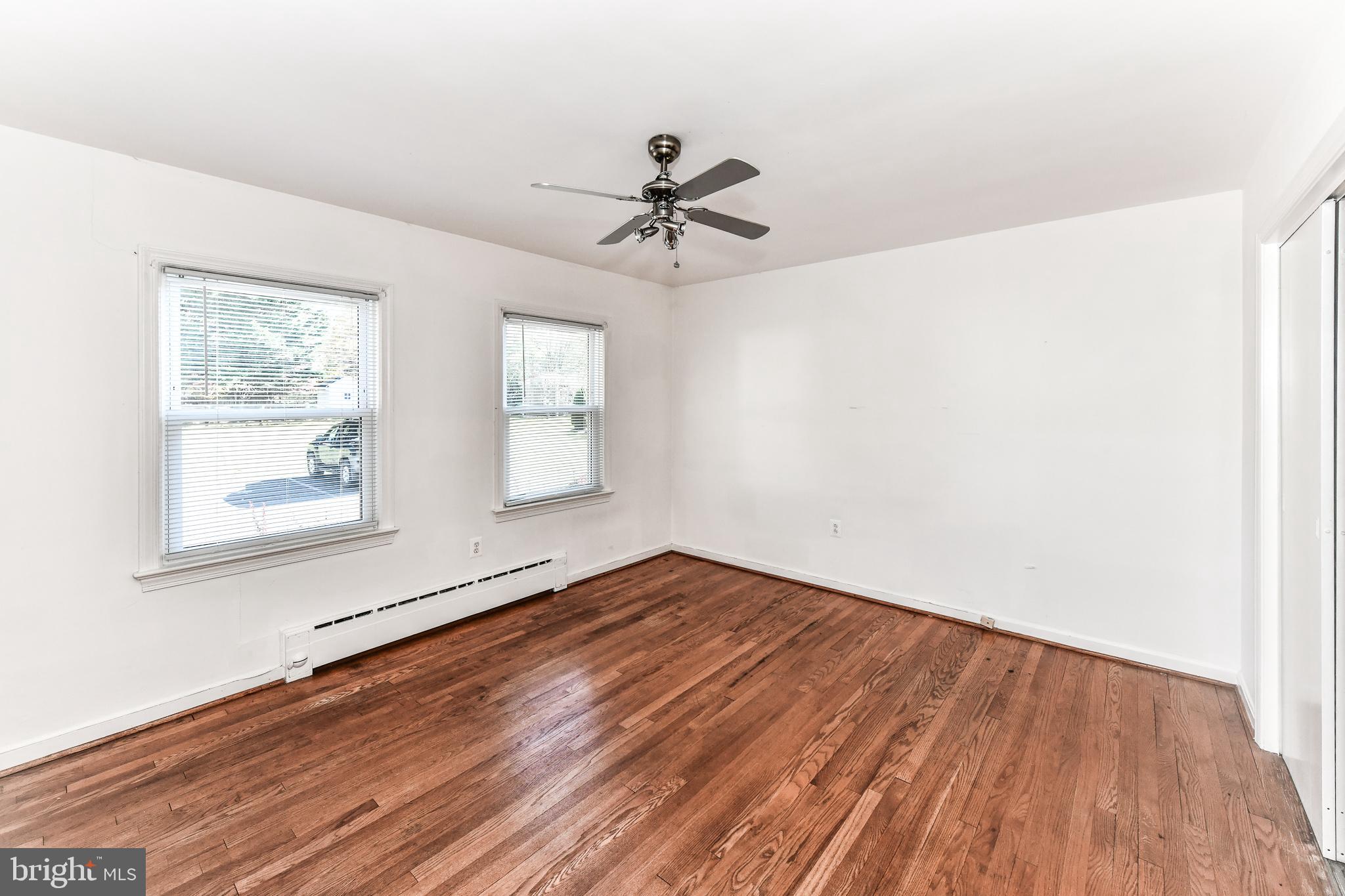 TOWN OF PURCELLVILLE - Residential Lease