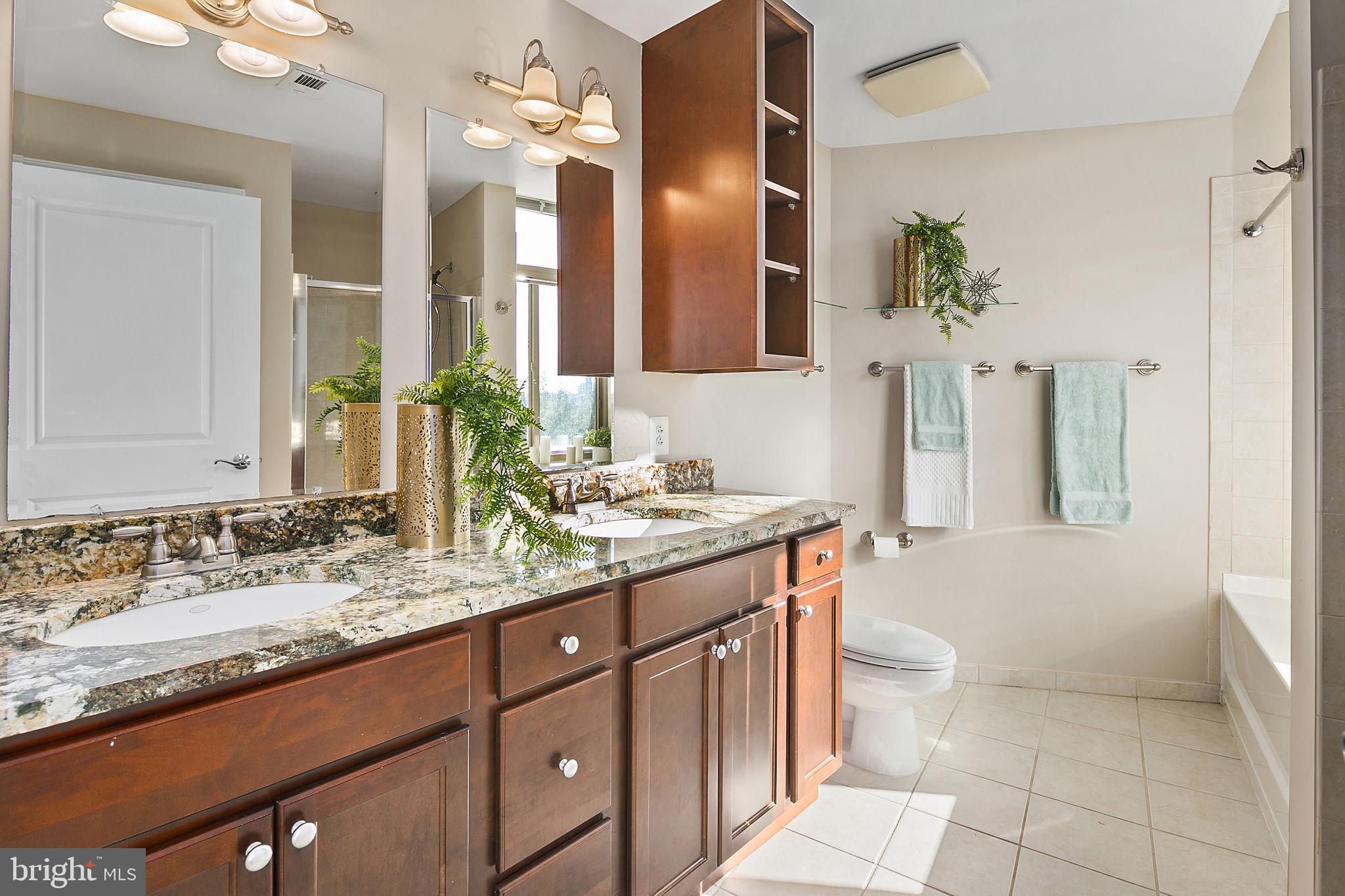 ECLIPSE ON CENTER PARK - Residential Lease