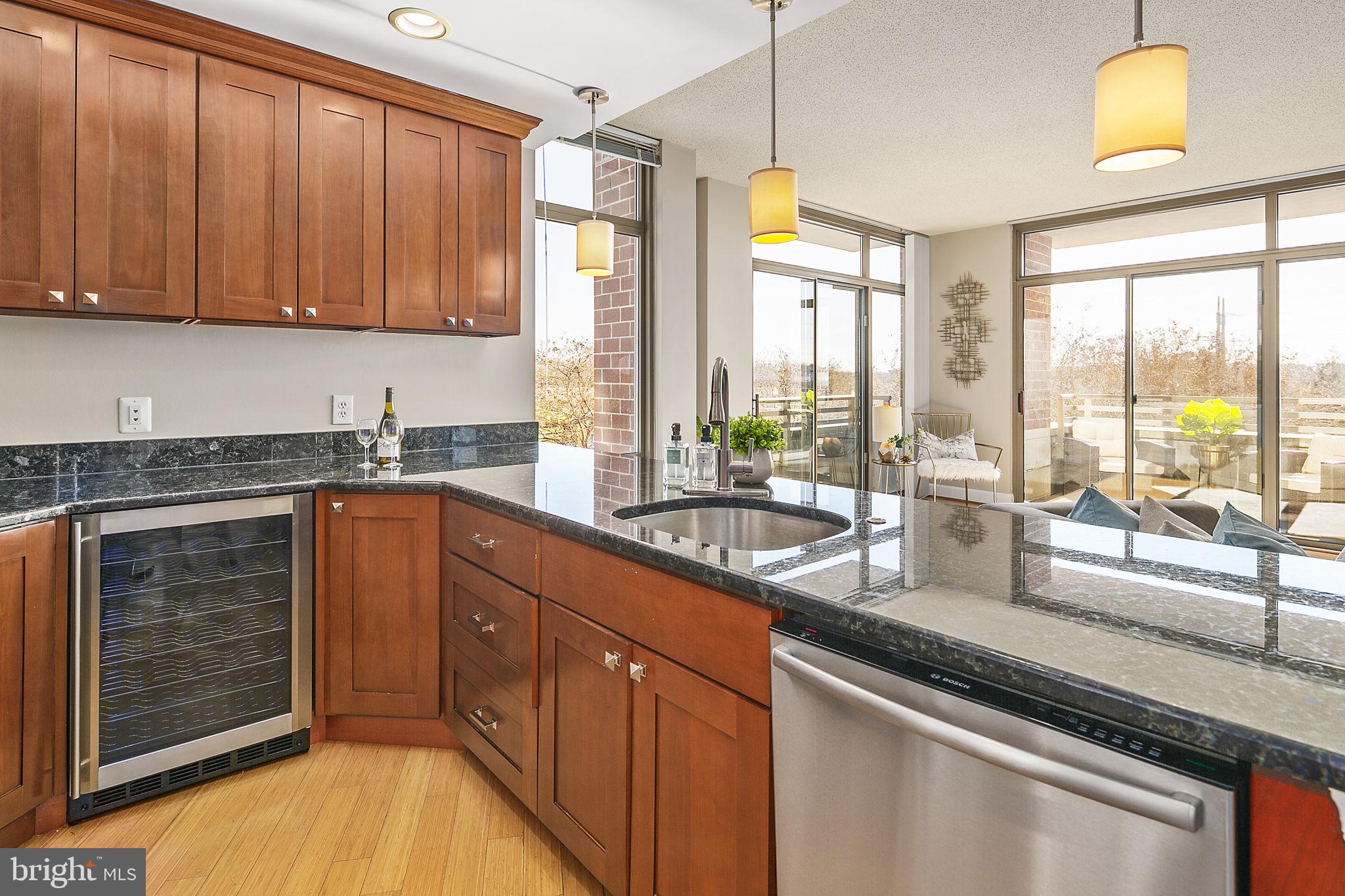 ECLIPSE ON CENTER PARK - Residential Lease