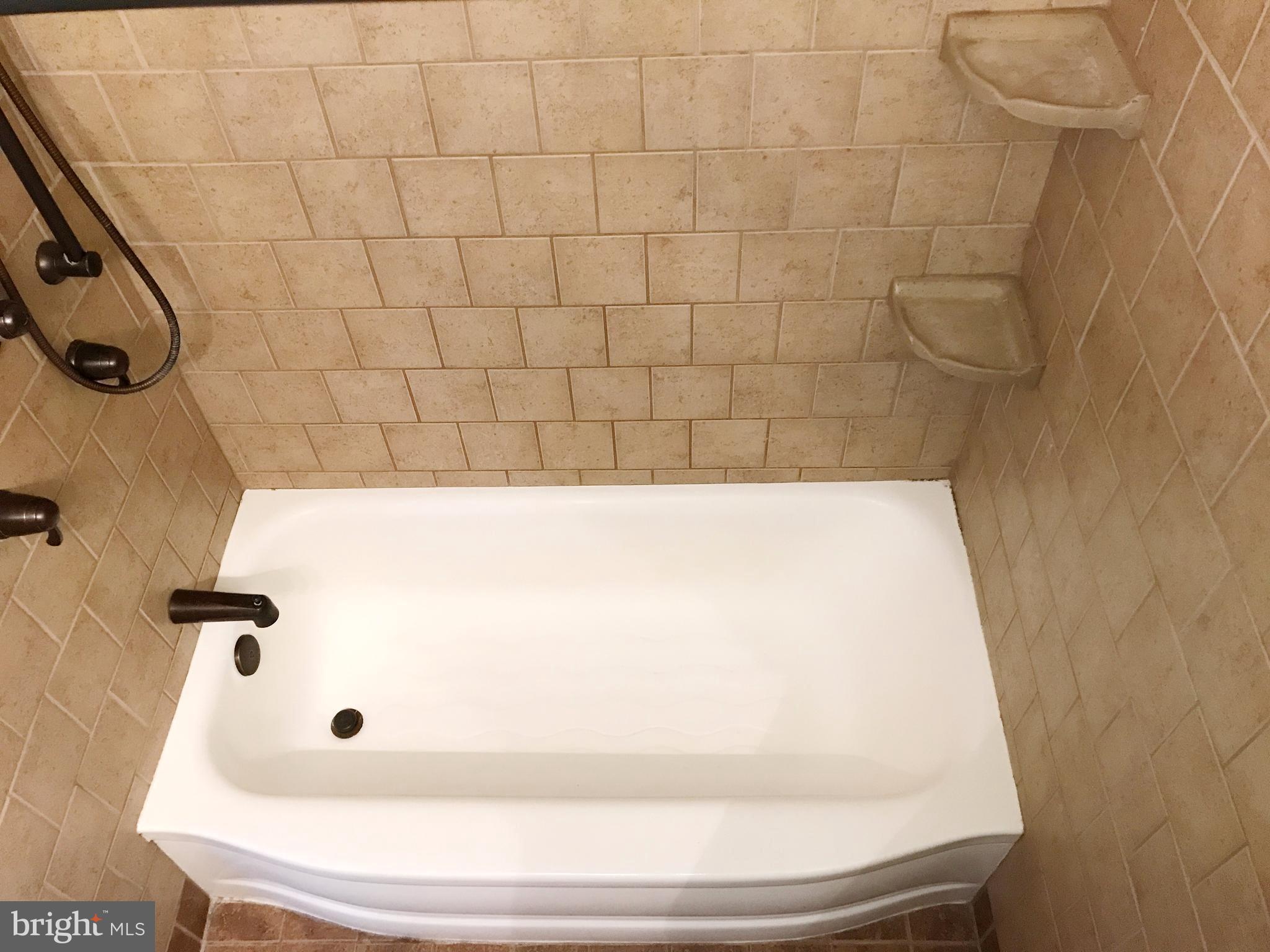 EASTWOOD - Residential