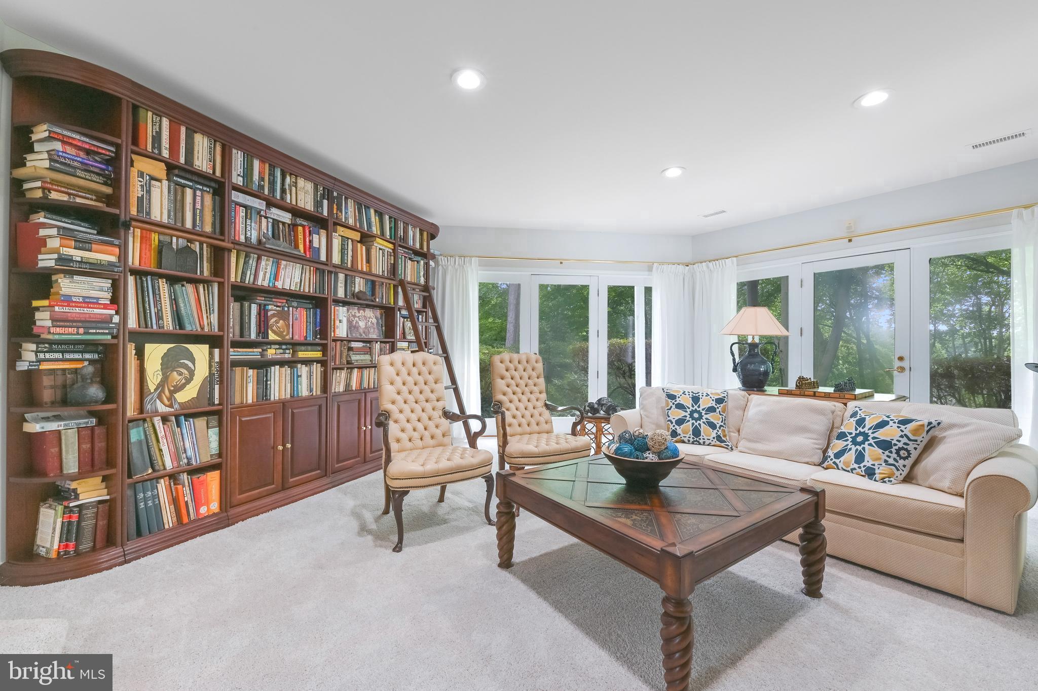 MAYNADIER - Residential