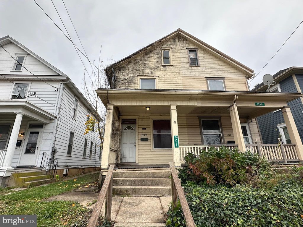 Photo of 1212 Scotland Ave, CHAMBERSBURG, PA 17201 (MLS # PAFL2031394)