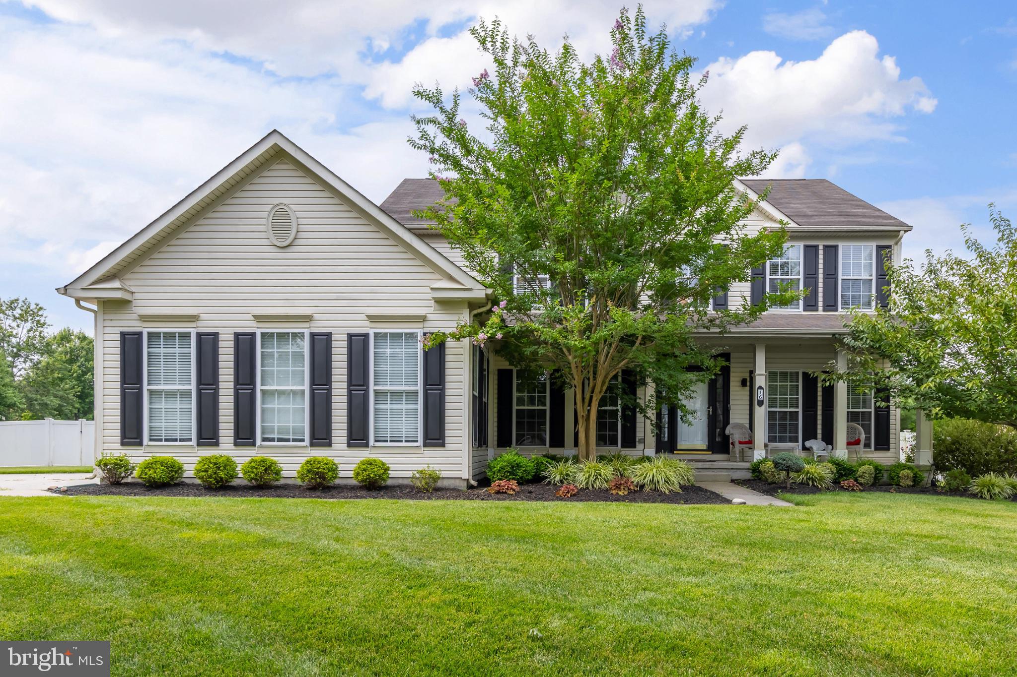 16 NICHOLAS DRIVE