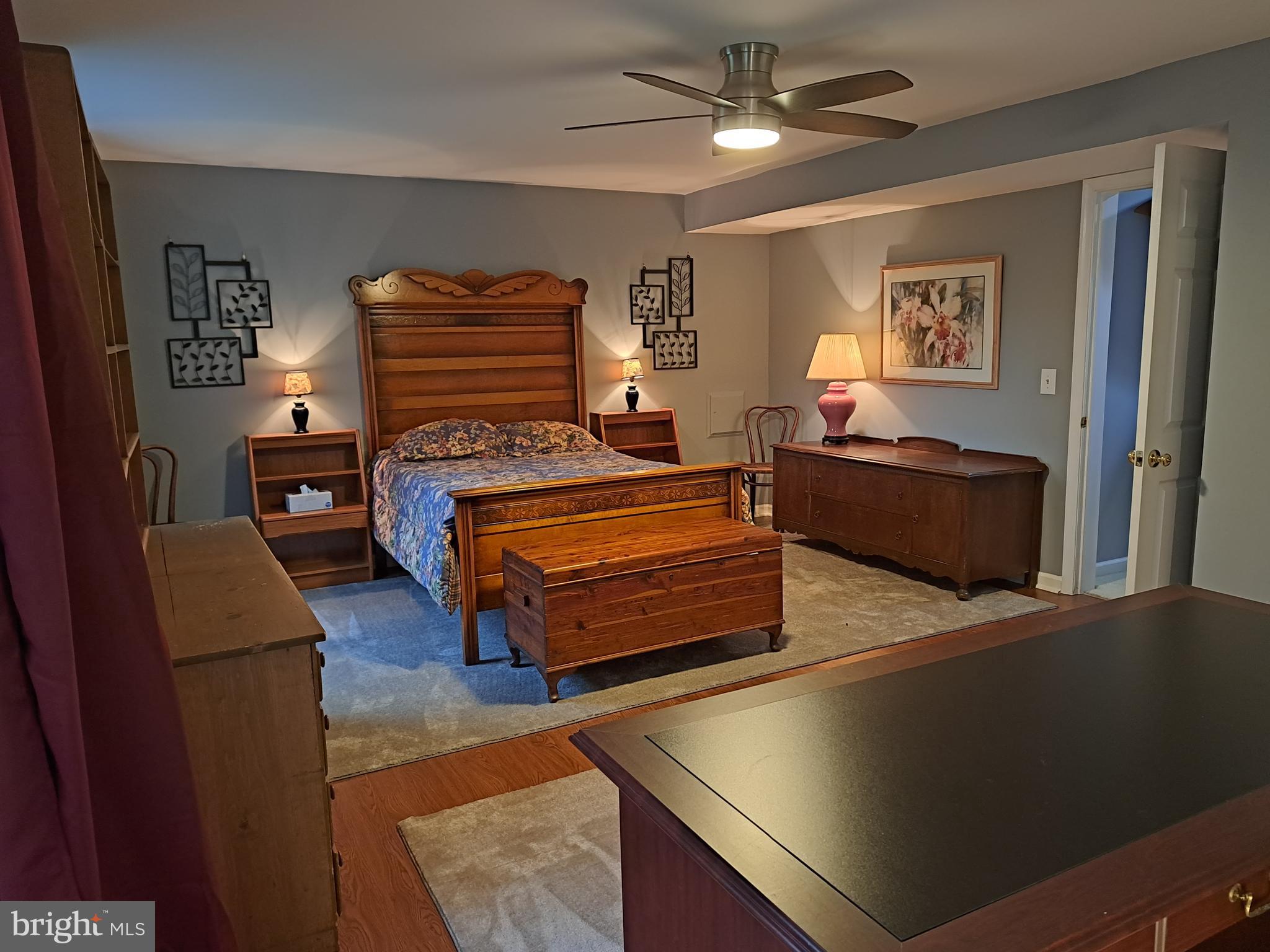 FOX POINT - Residential Lease