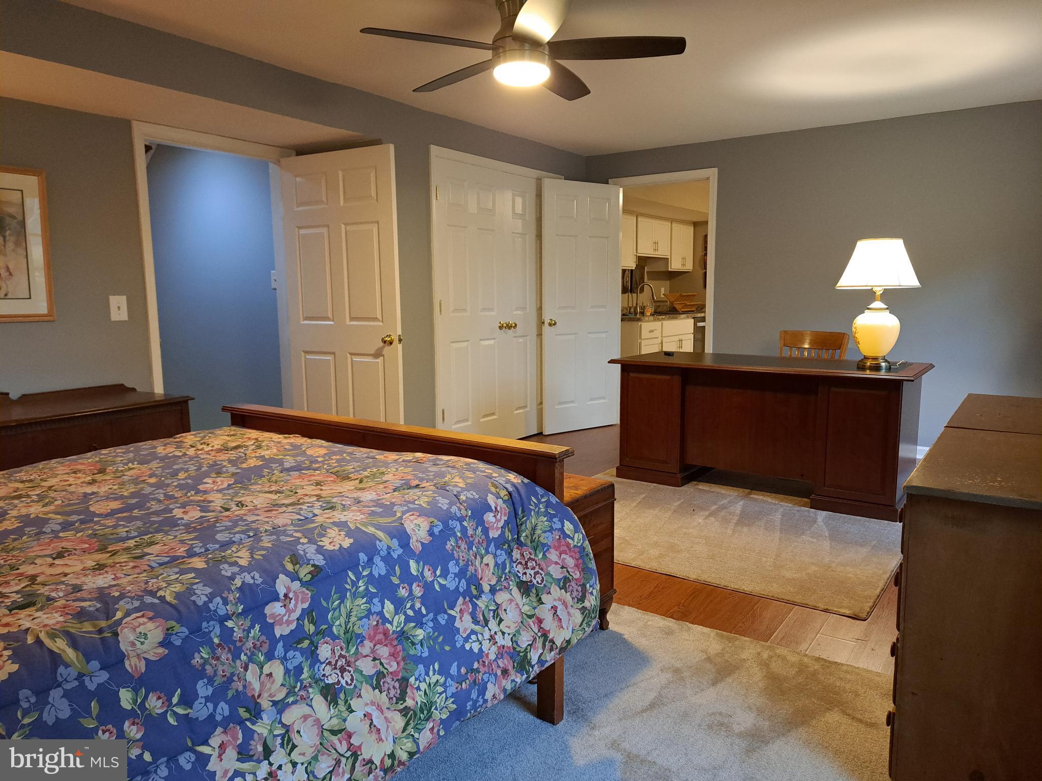 FOX POINT - Residential Lease