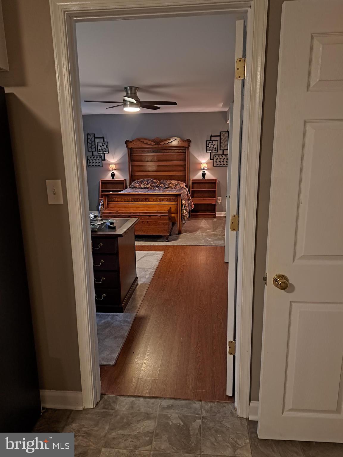 FOX POINT - Residential Lease