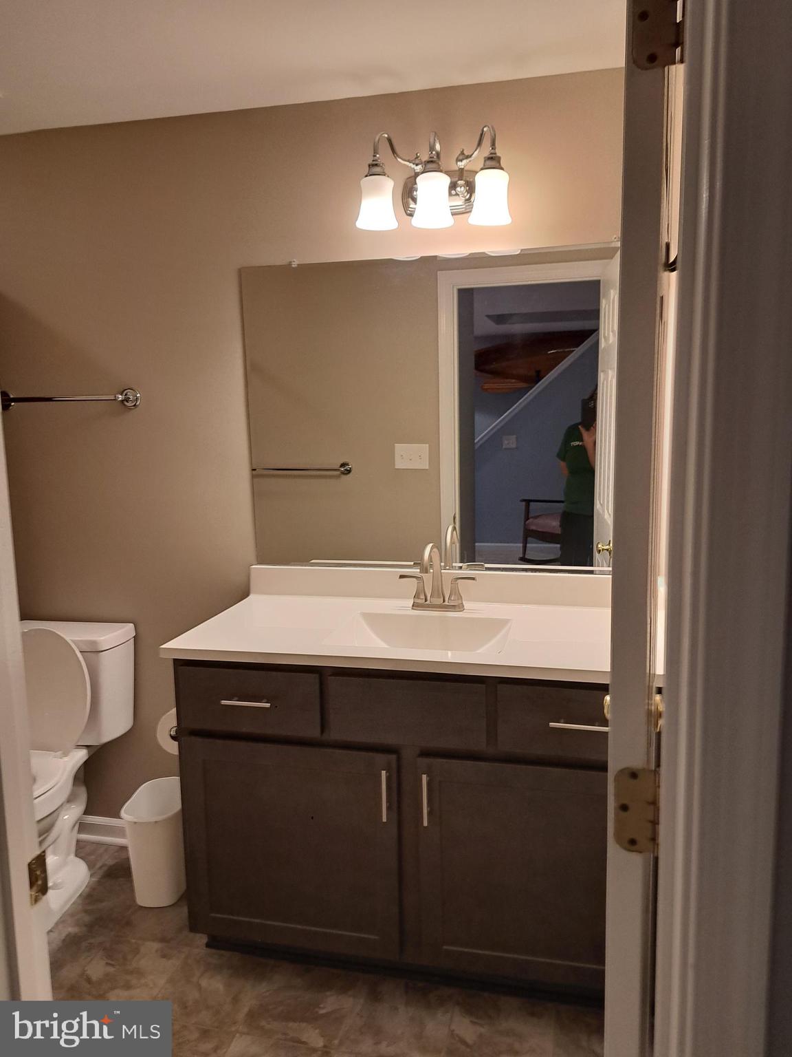 FOX POINT - Residential Lease