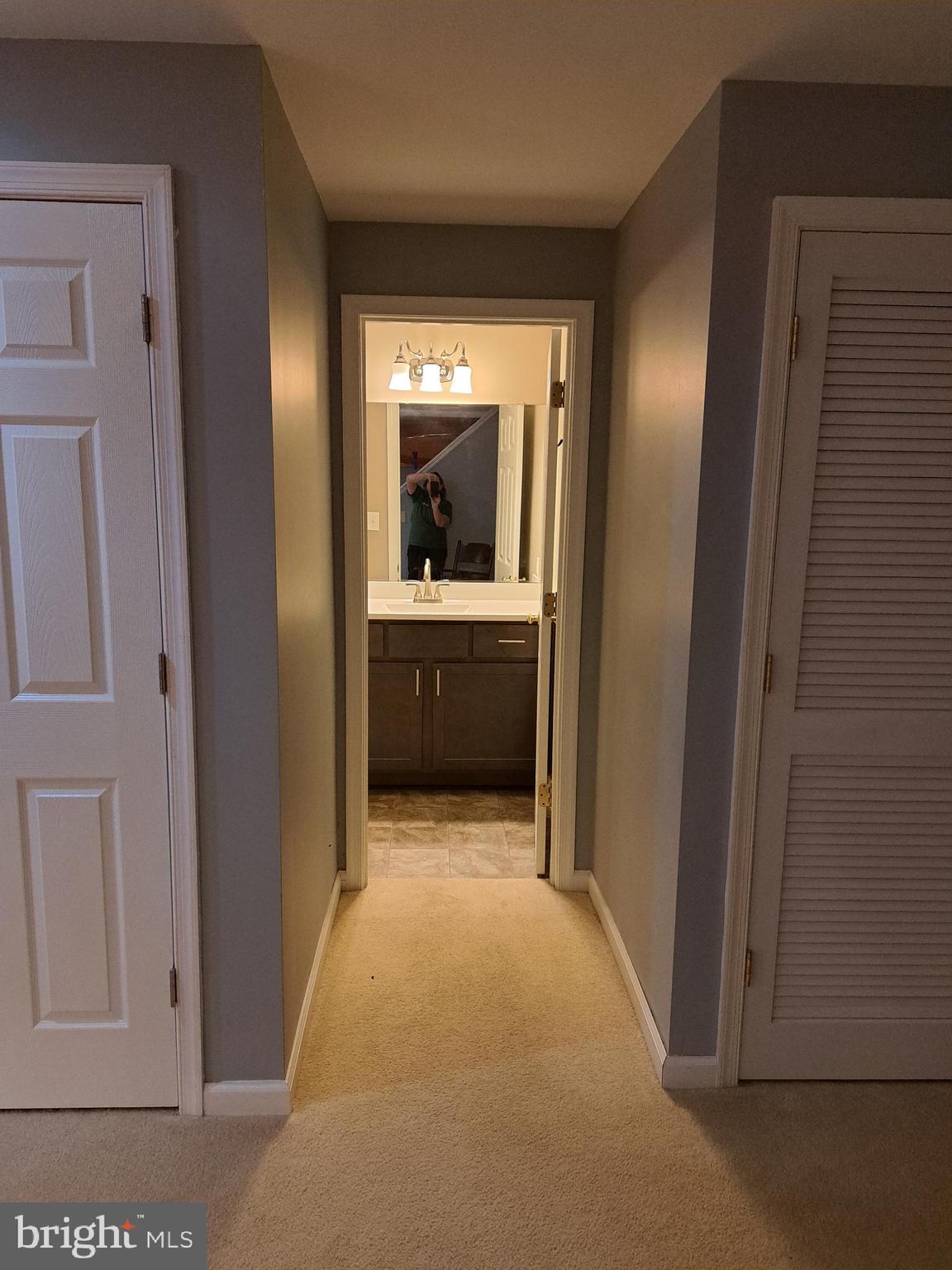 FOX POINT - Residential Lease