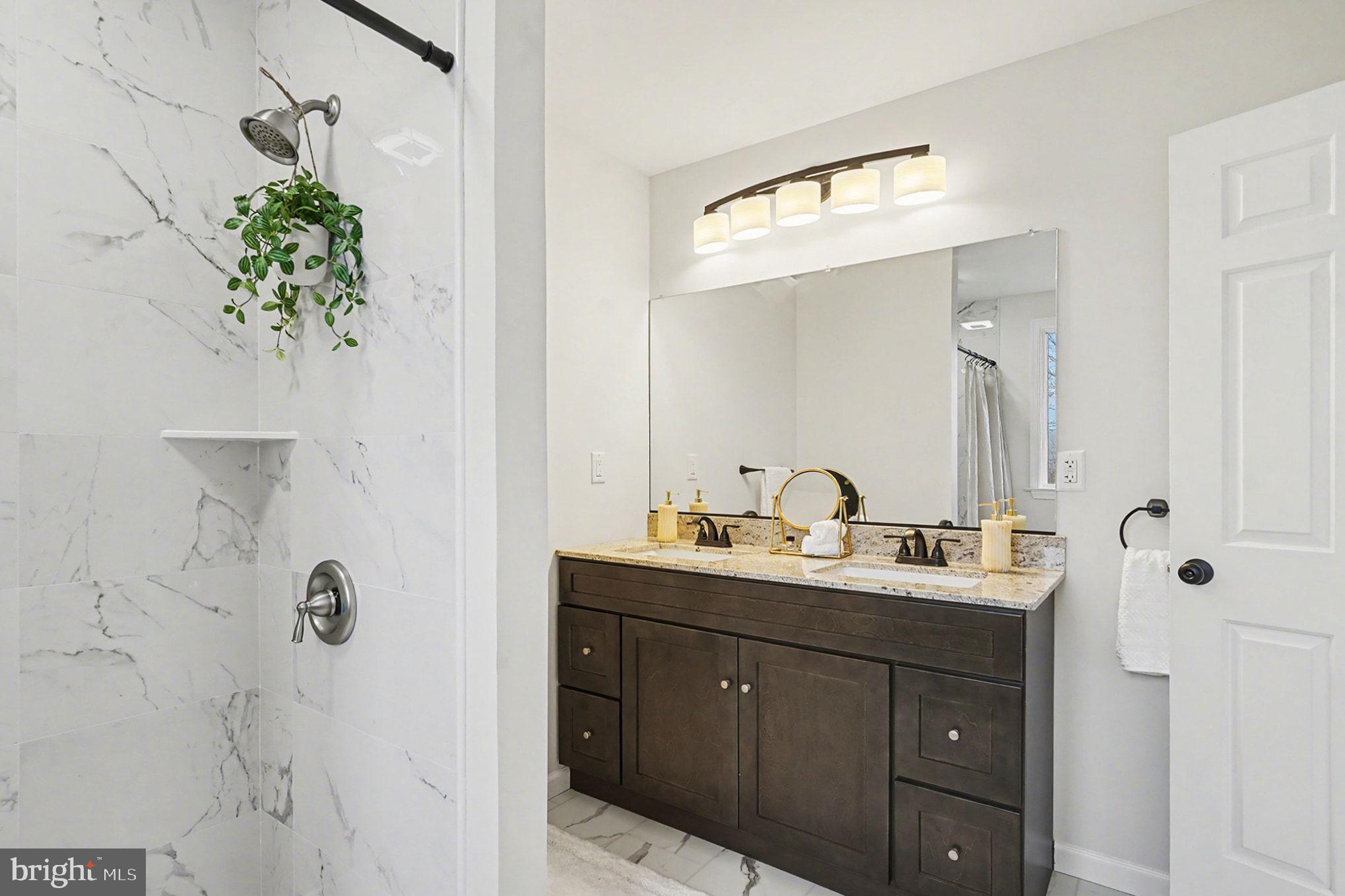 HILLS OVER PRATTS - Residential