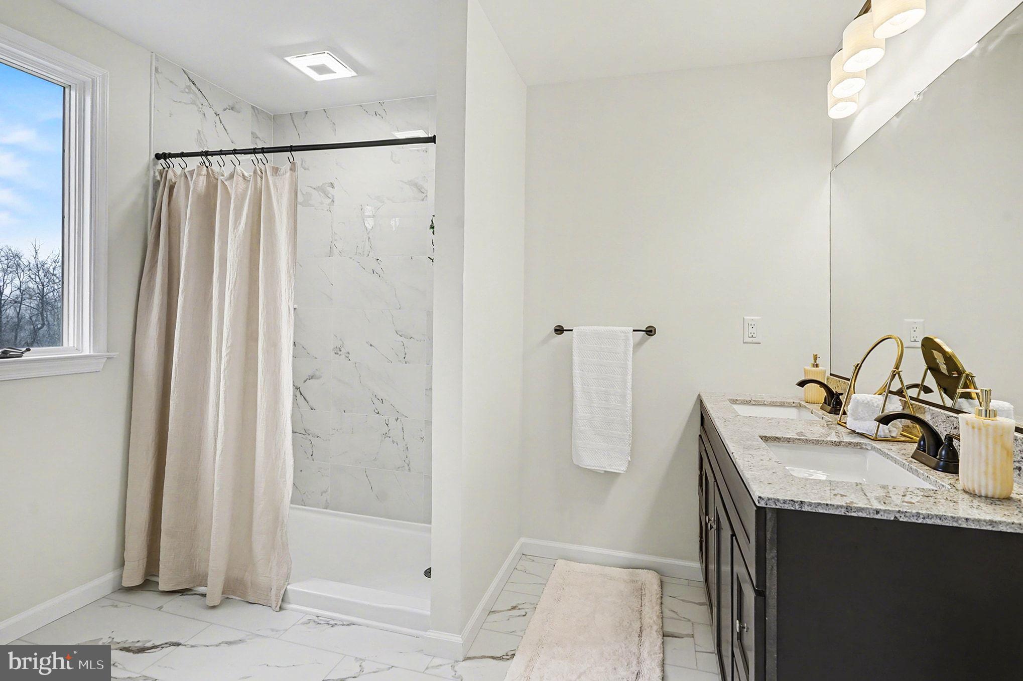 HILLS OVER PRATTS - Residential