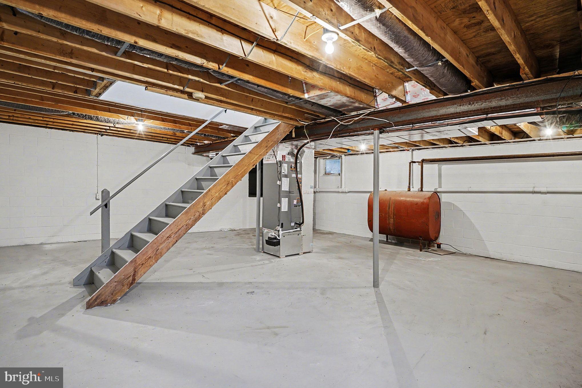 HILLS OVER PRATTS - Residential