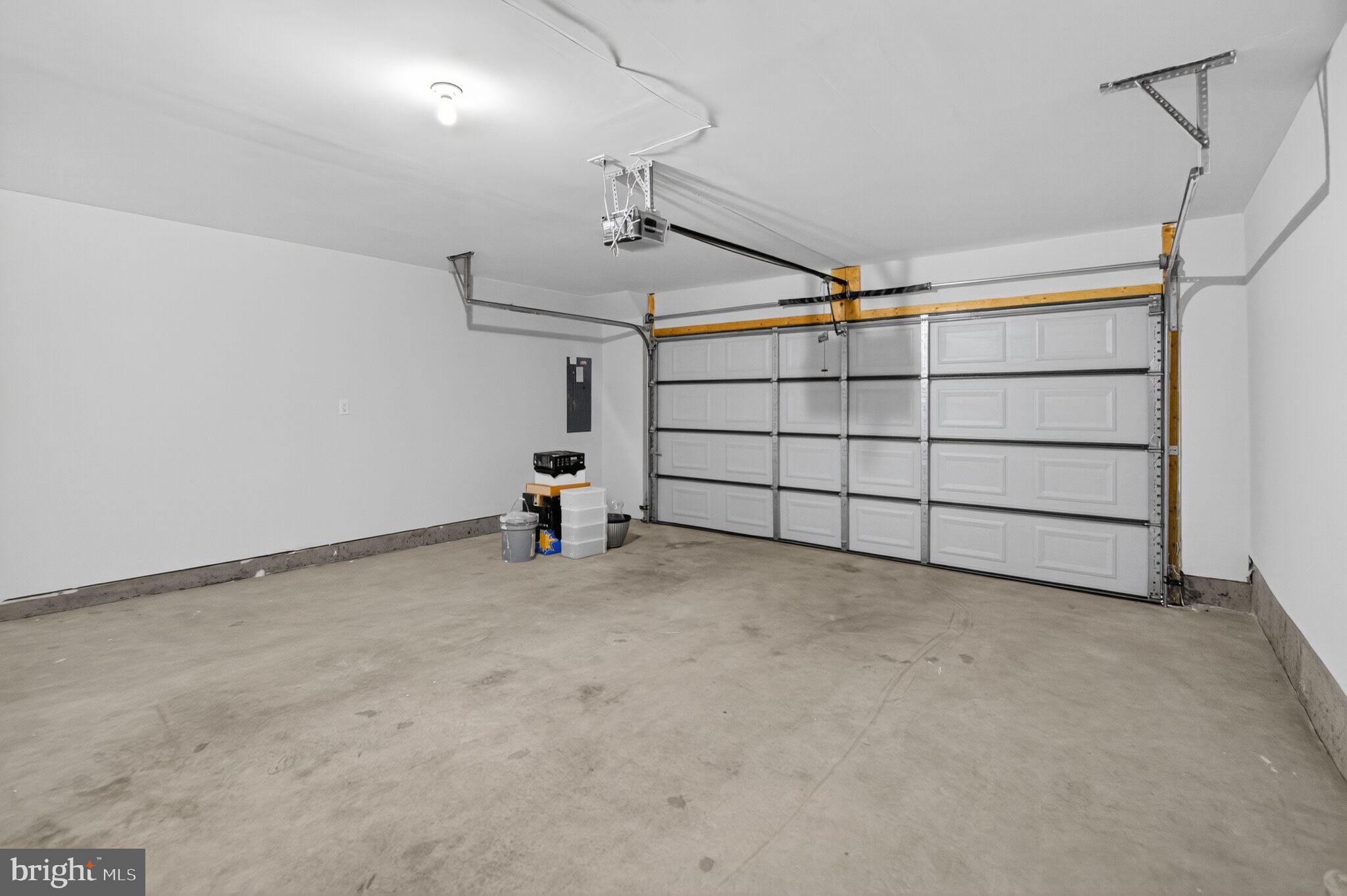 RENN QUARTER - Residential Lease