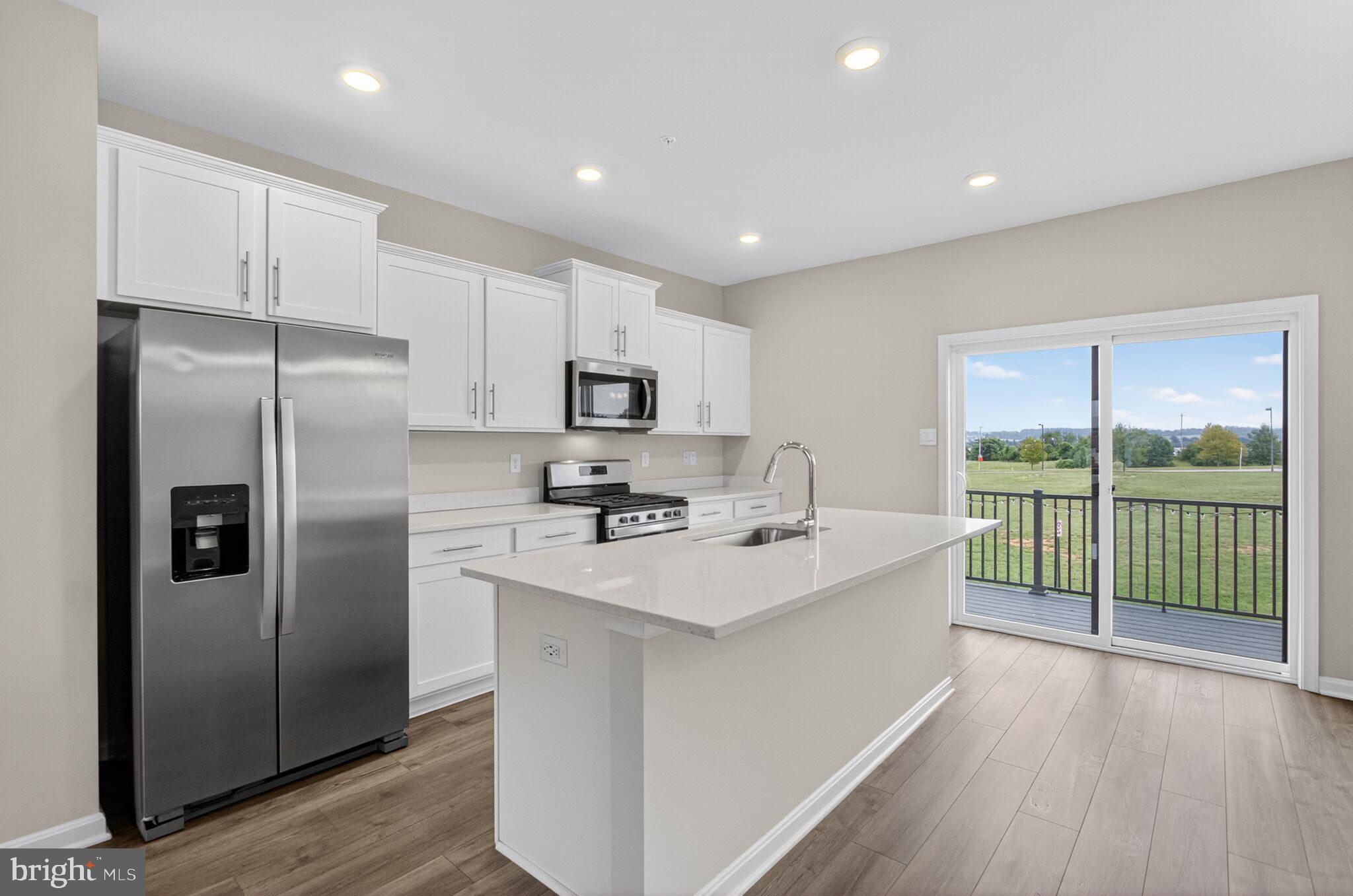 RENN QUARTER - Residential Lease