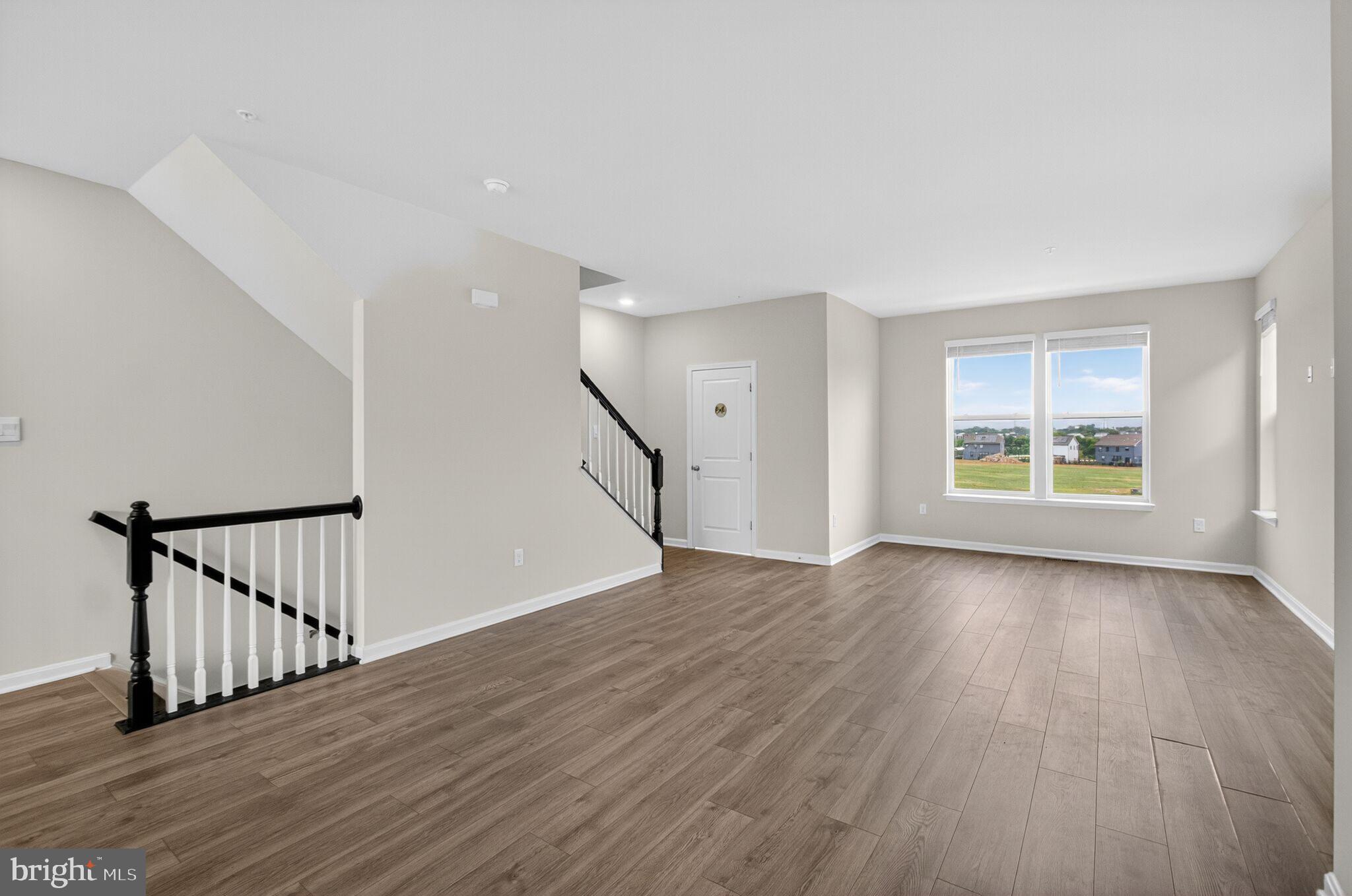 RENN QUARTER - Residential Lease