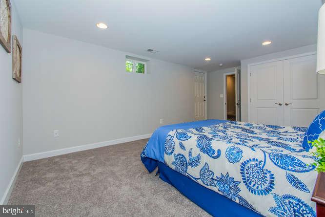 SELBY GROVE - Residential