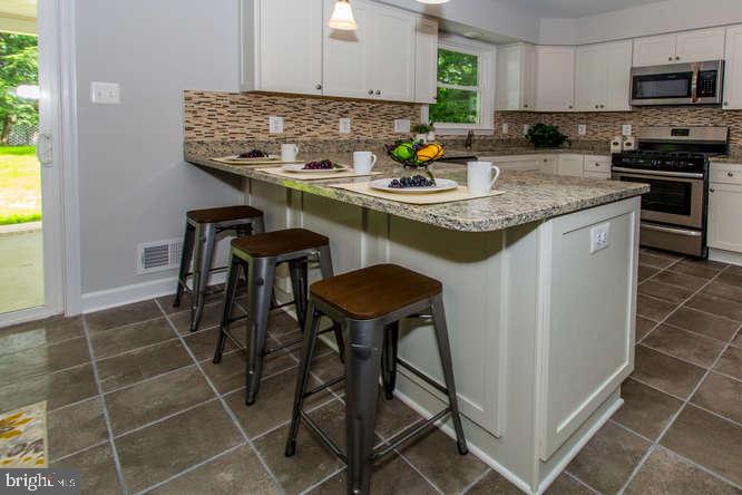 SELBY GROVE - Residential