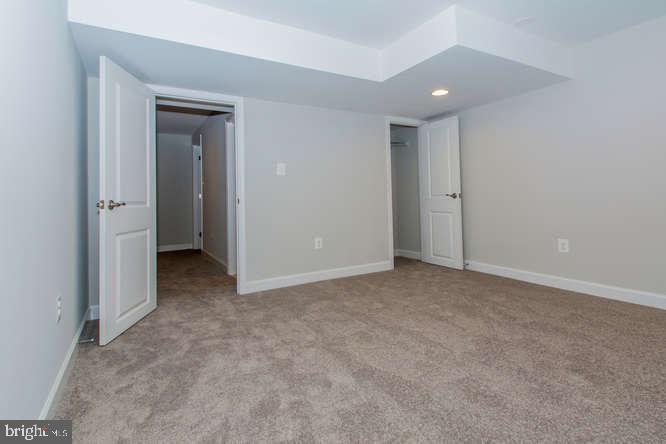 SELBY GROVE - Residential