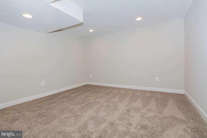 SELBY GROVE - Residential