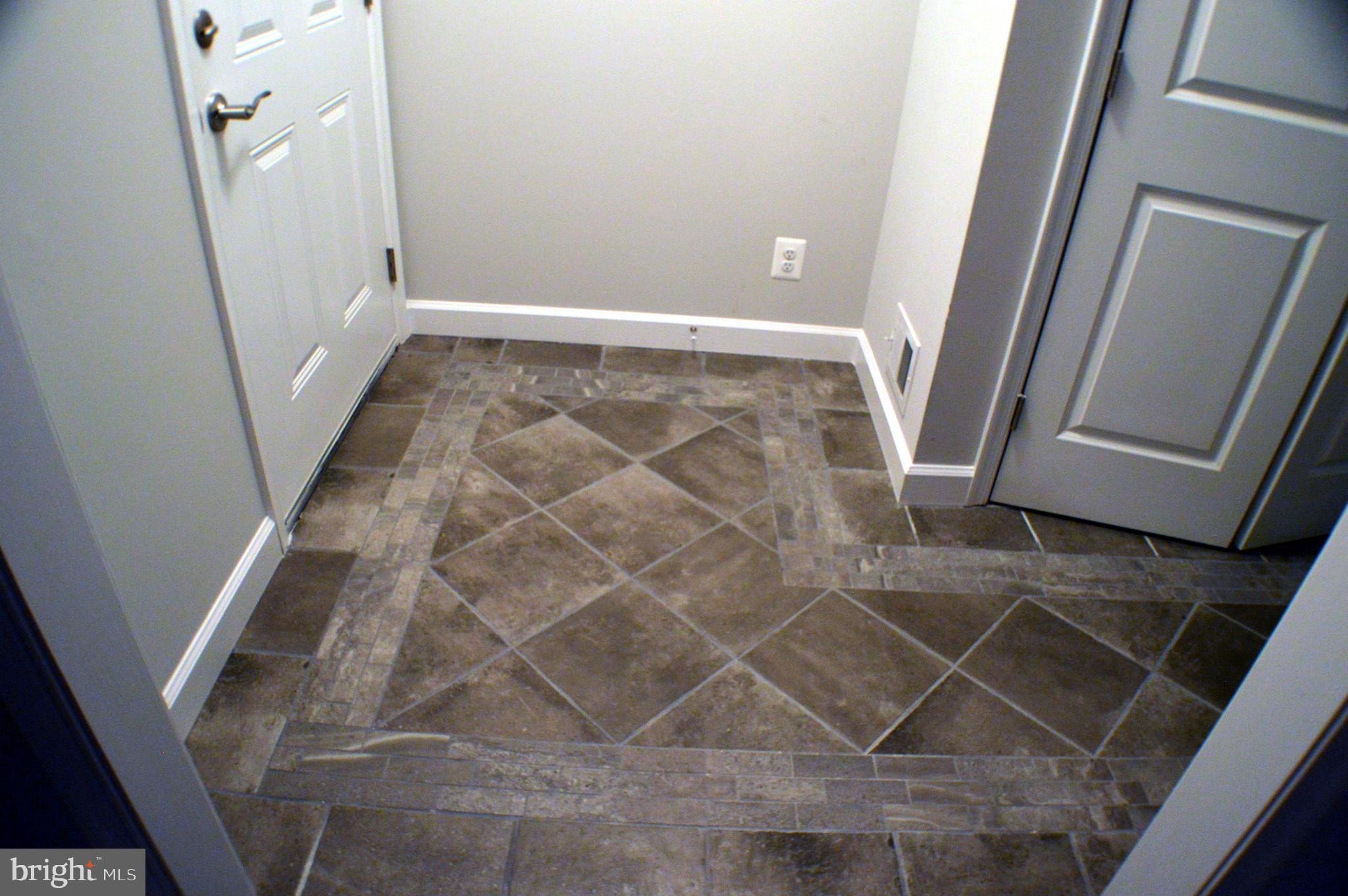 SELBY GROVE - Residential