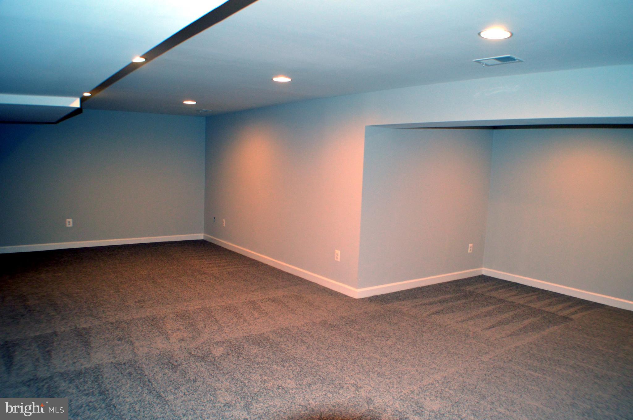 SELBY GROVE - Residential