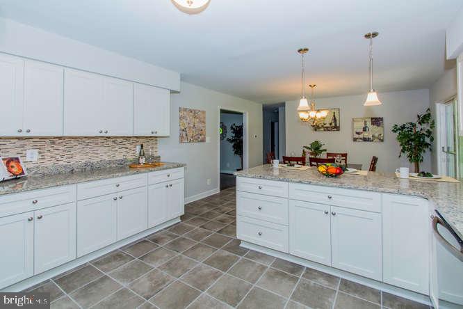 SELBY GROVE - Residential