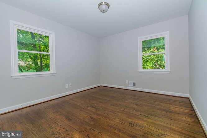 SELBY GROVE - Residential