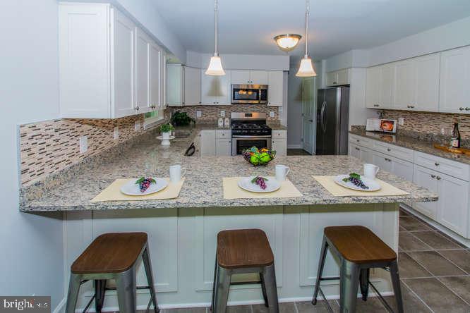 SELBY GROVE - Residential