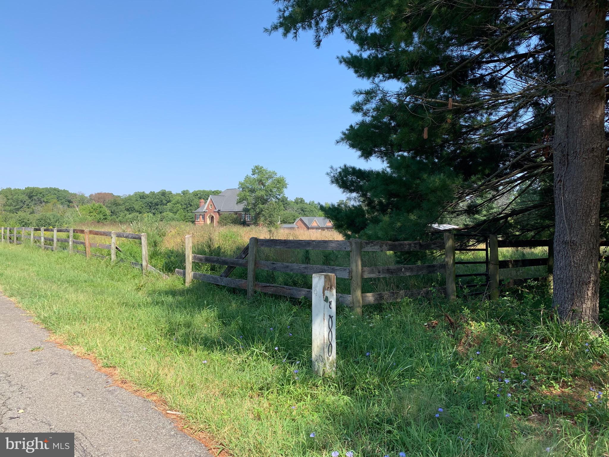 KENTLAND FARMS - Land