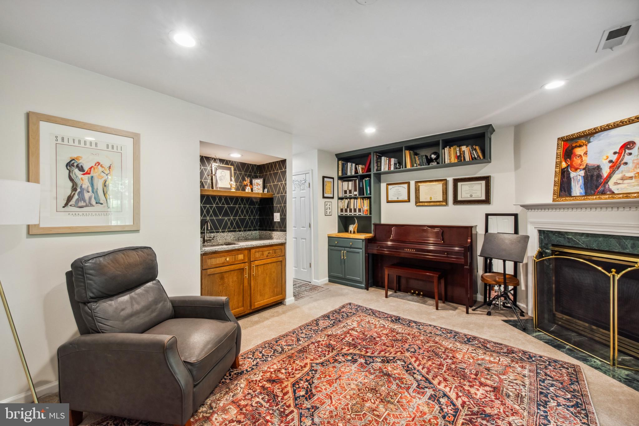 LOVETON FARMS - Residential Lease