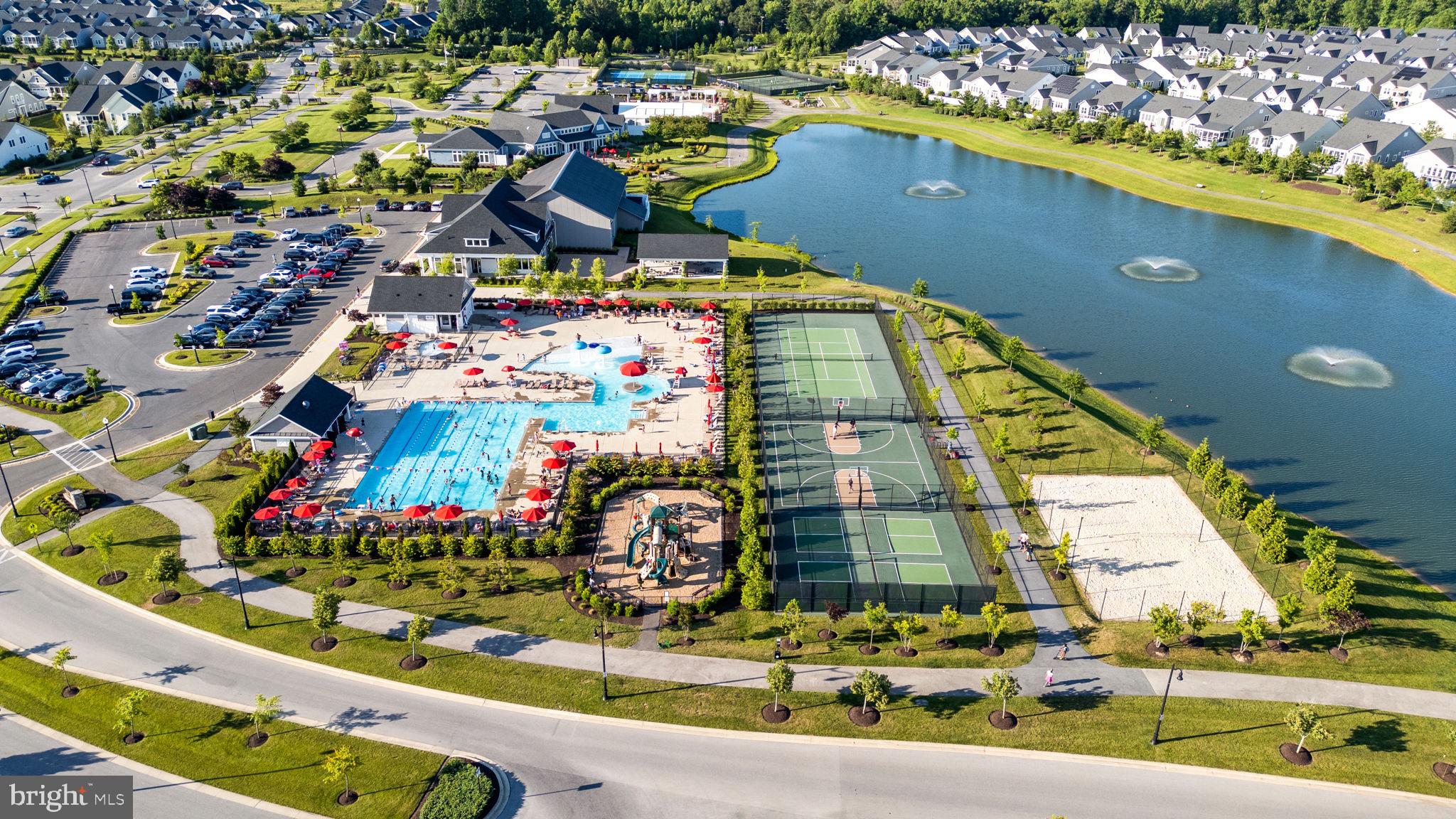 TWO RIVERS - Residential