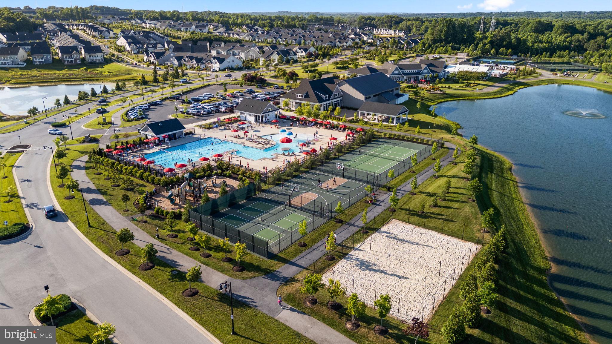 TWO RIVERS - Residential