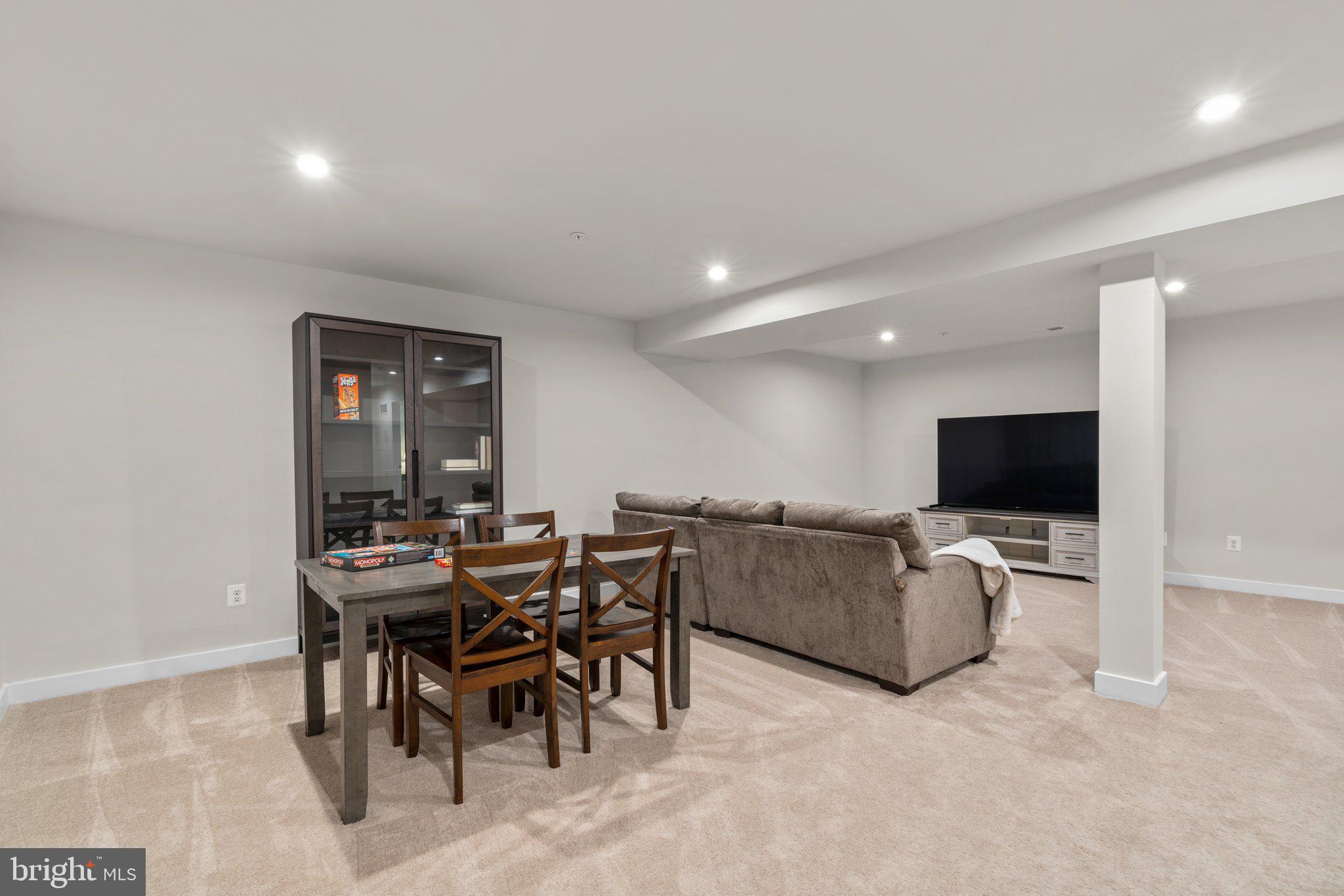 TWO RIVERS - Residential