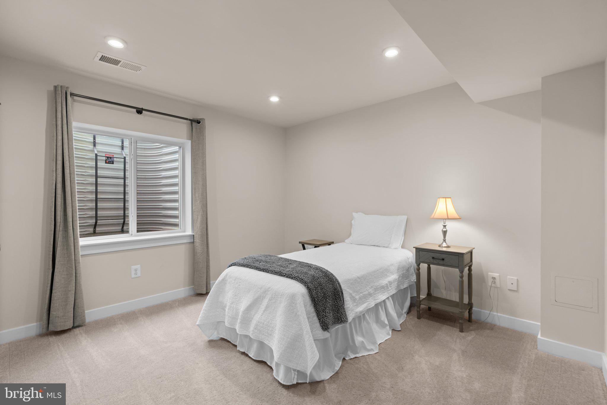 TWO RIVERS - Residential