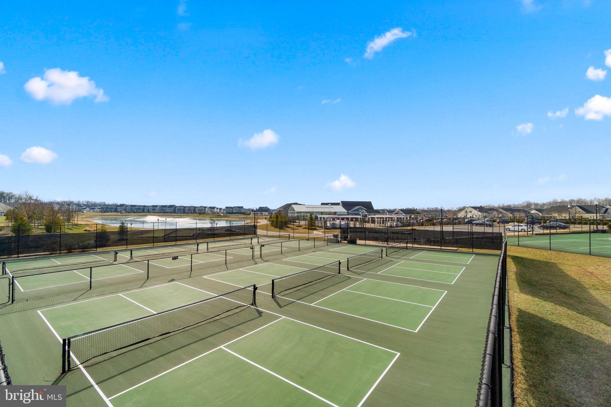 TWO RIVERS - Residential