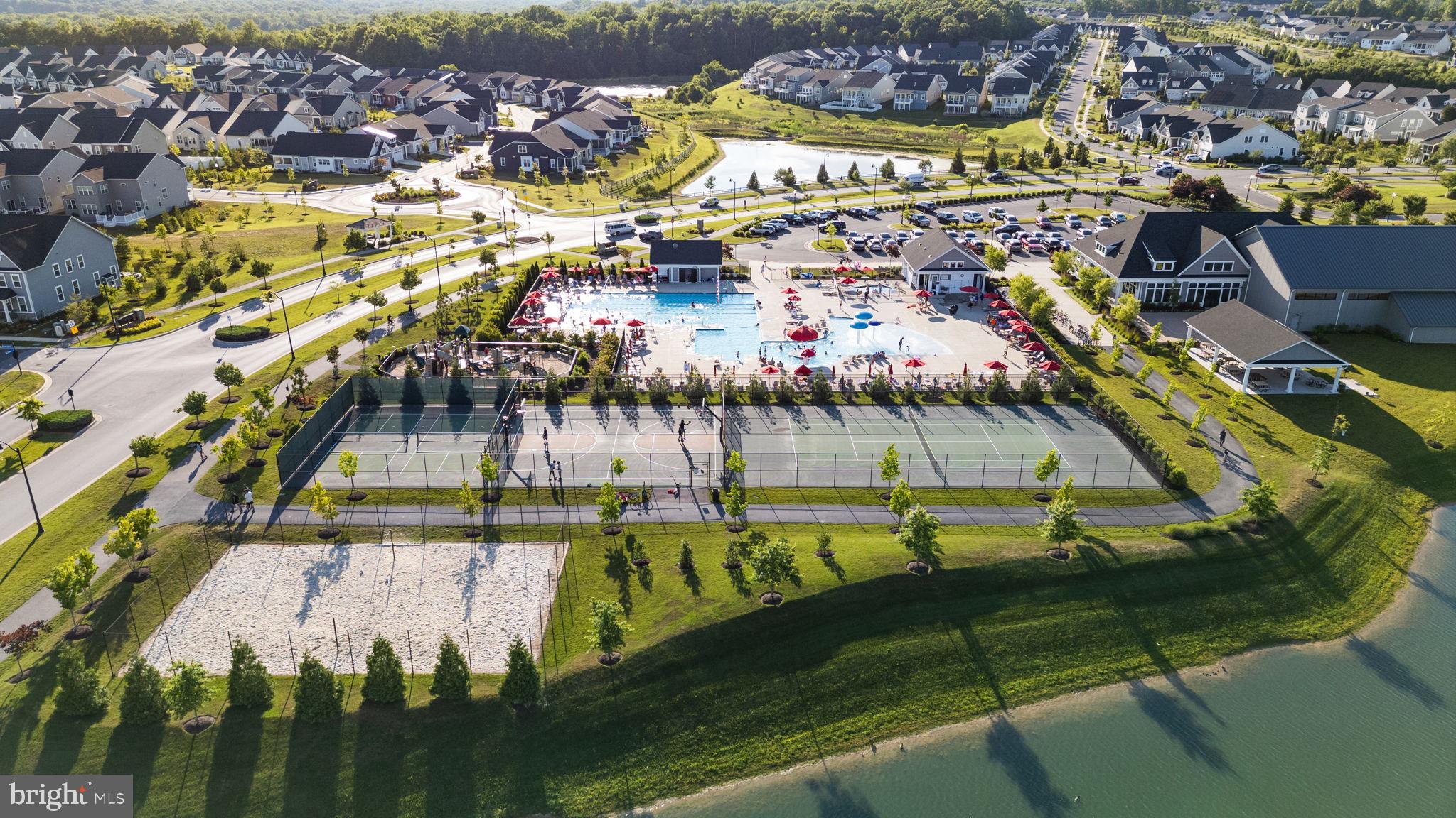 TWO RIVERS - Residential