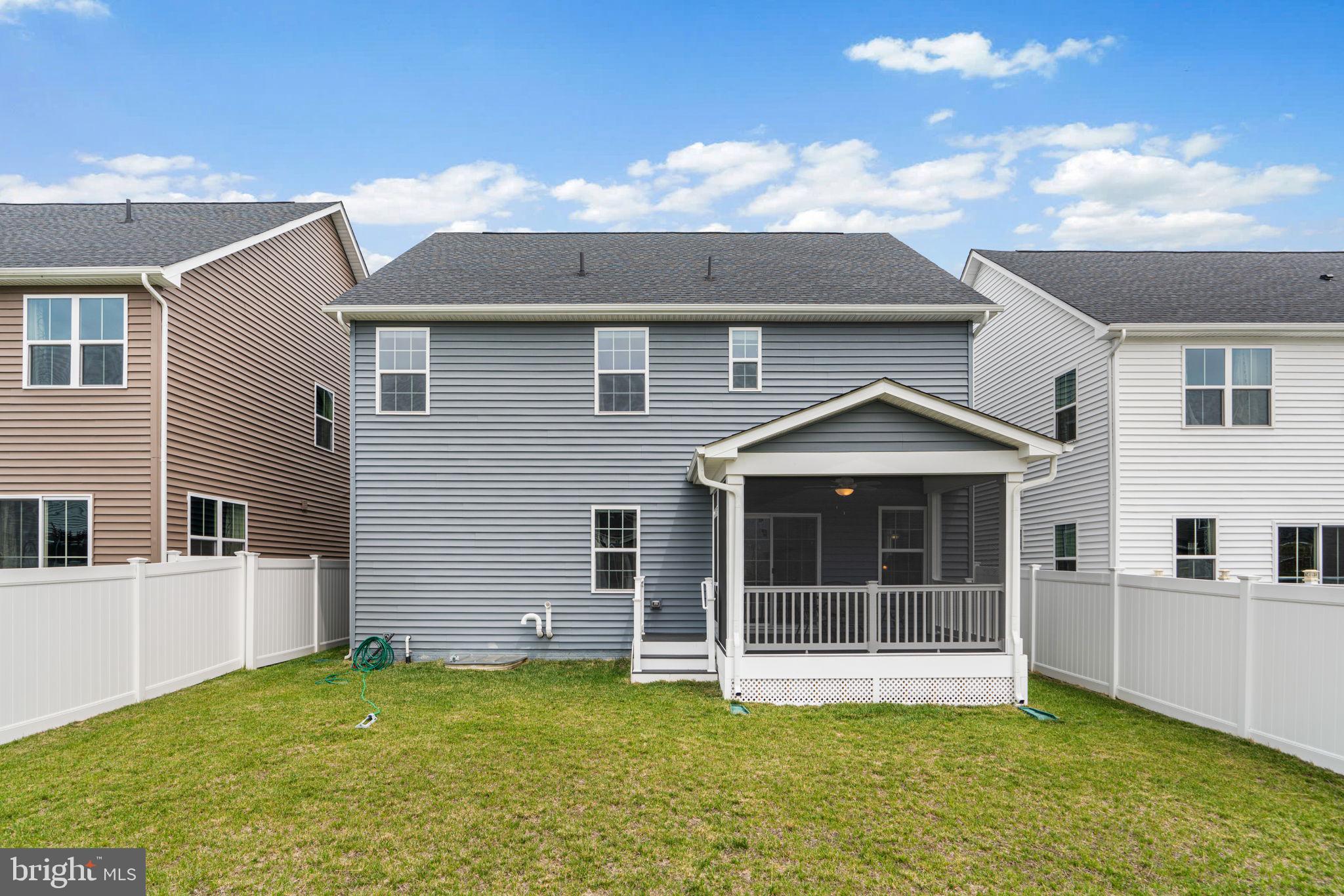 TWO RIVERS - Residential