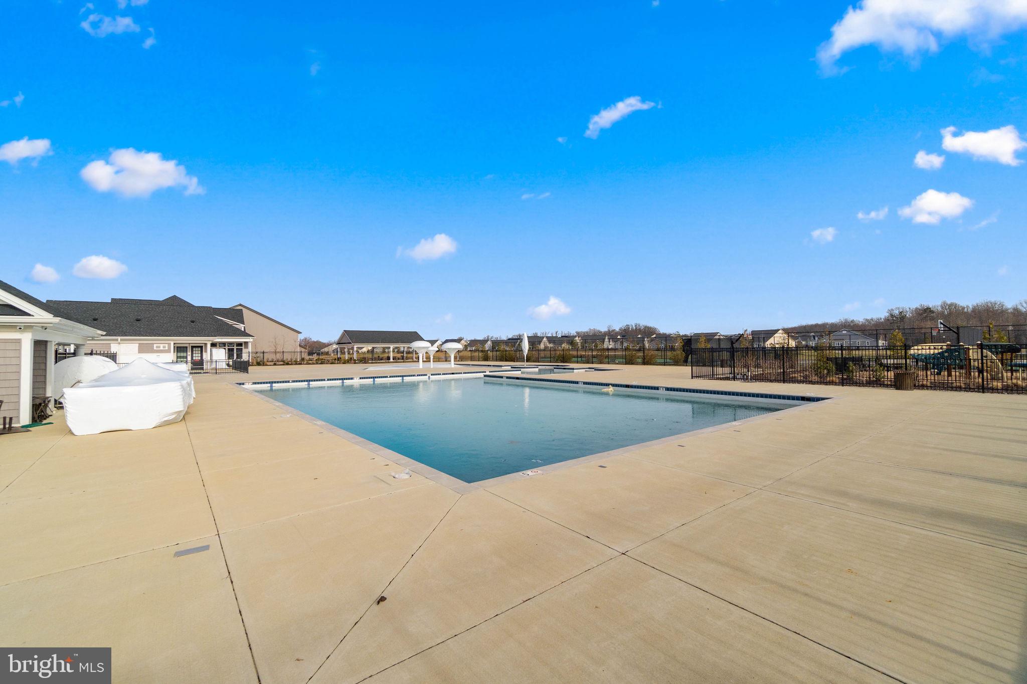 TWO RIVERS - Residential