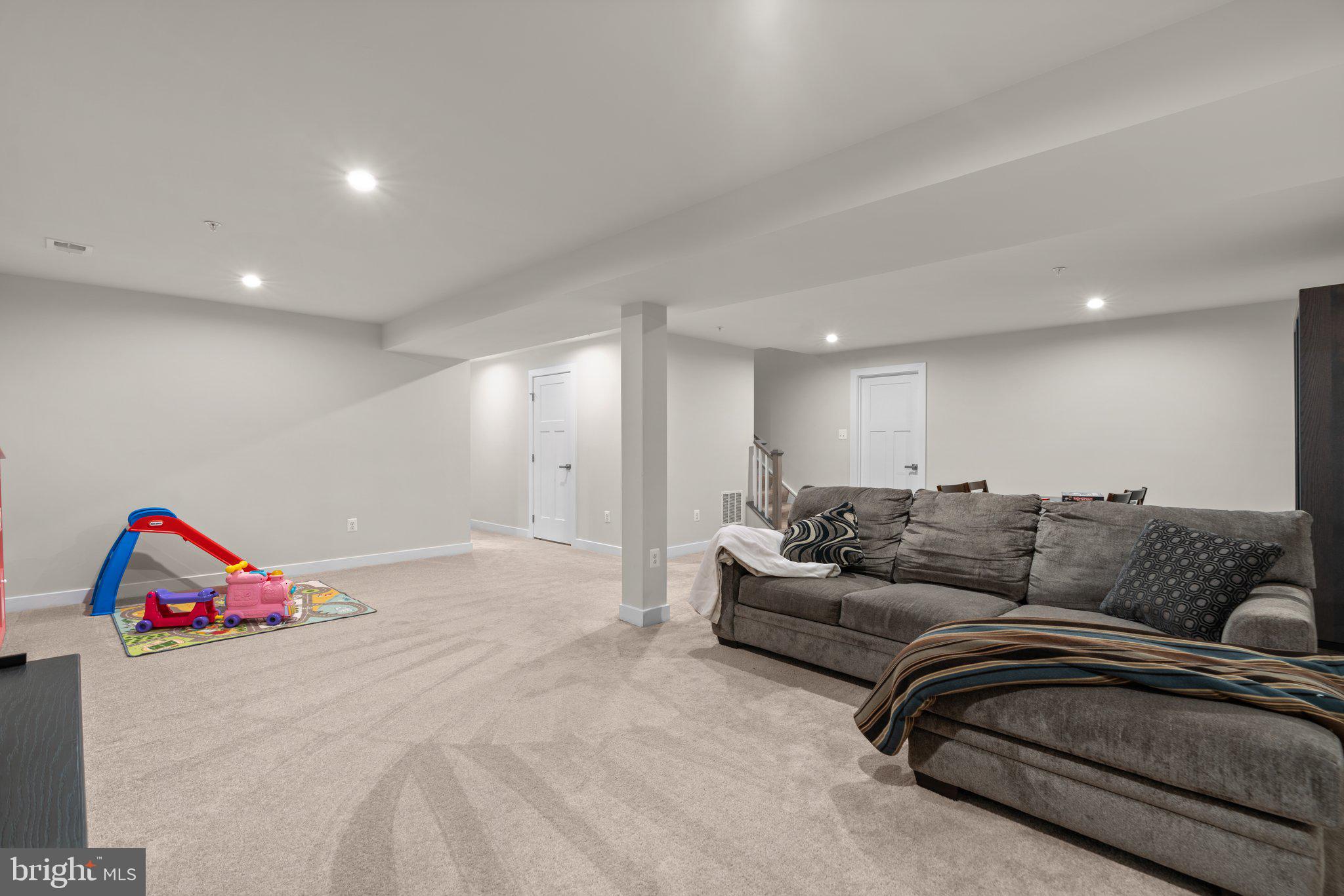 TWO RIVERS - Residential