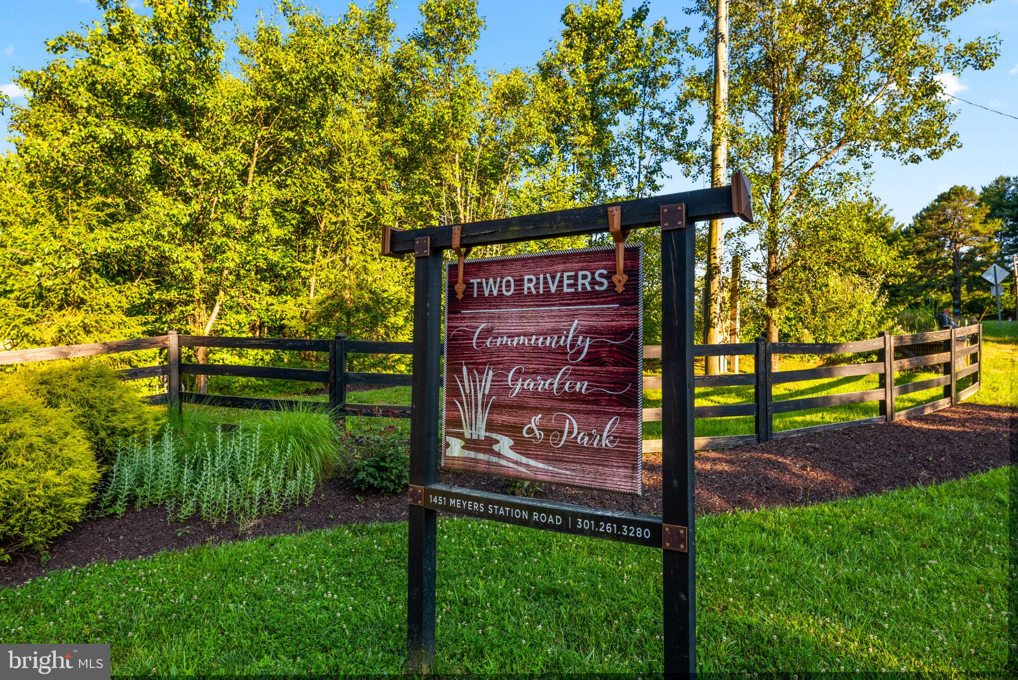 TWO RIVERS - Residential