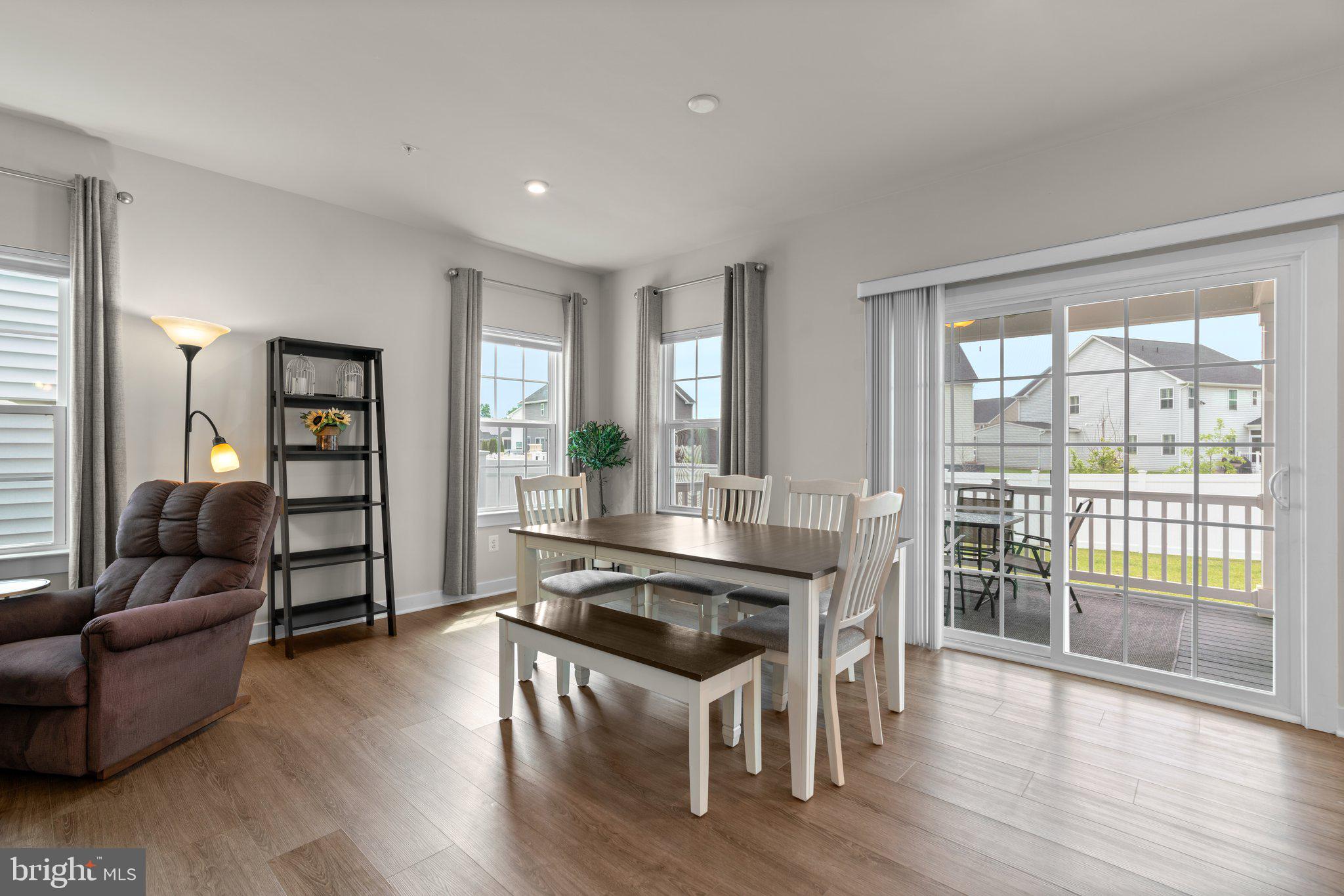 TWO RIVERS - Residential