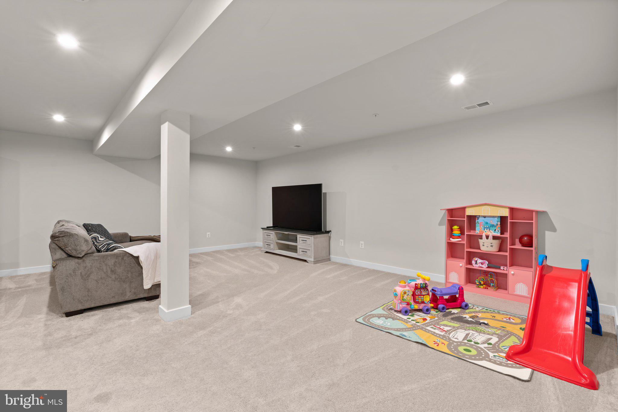 TWO RIVERS - Residential