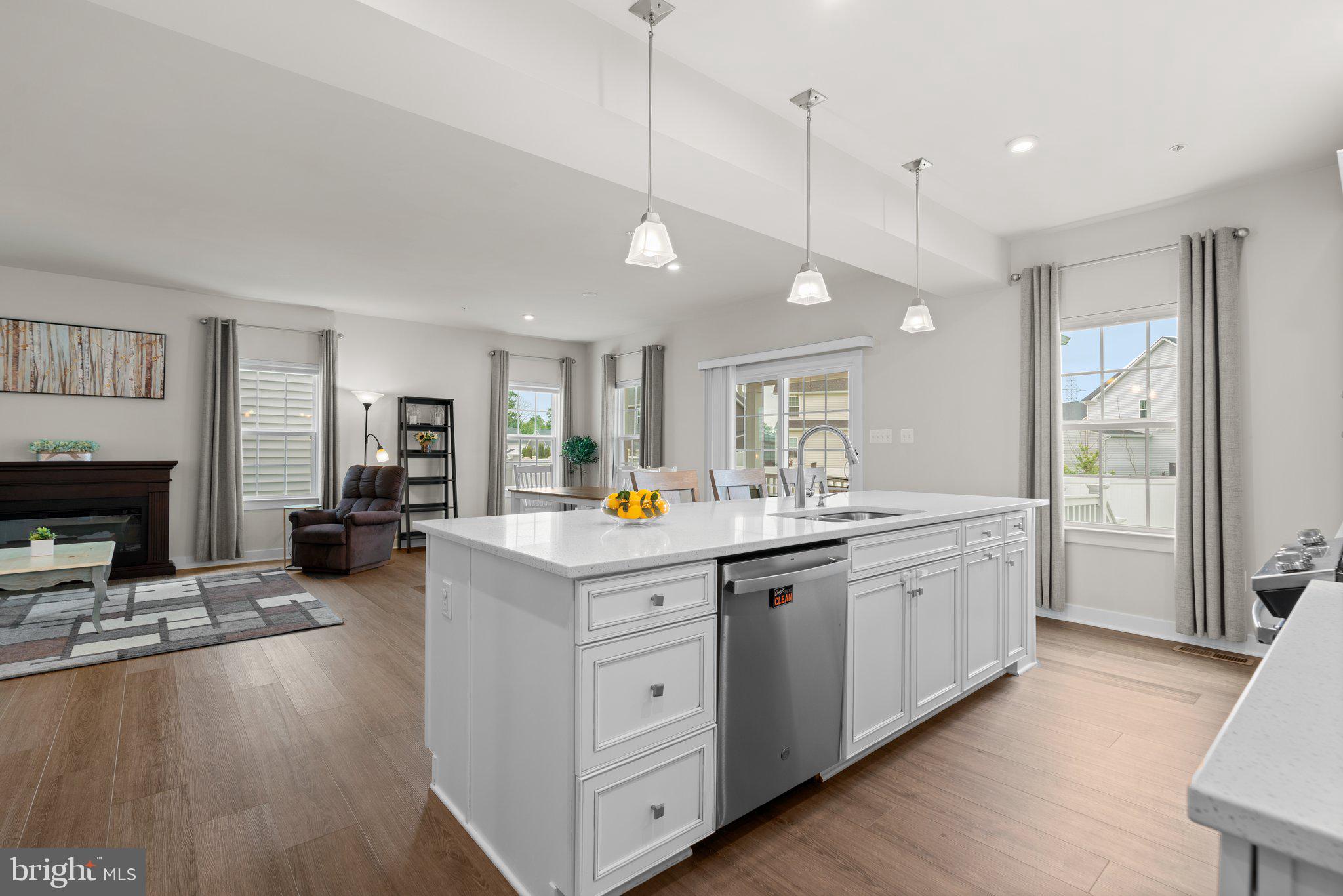 TWO RIVERS - Residential